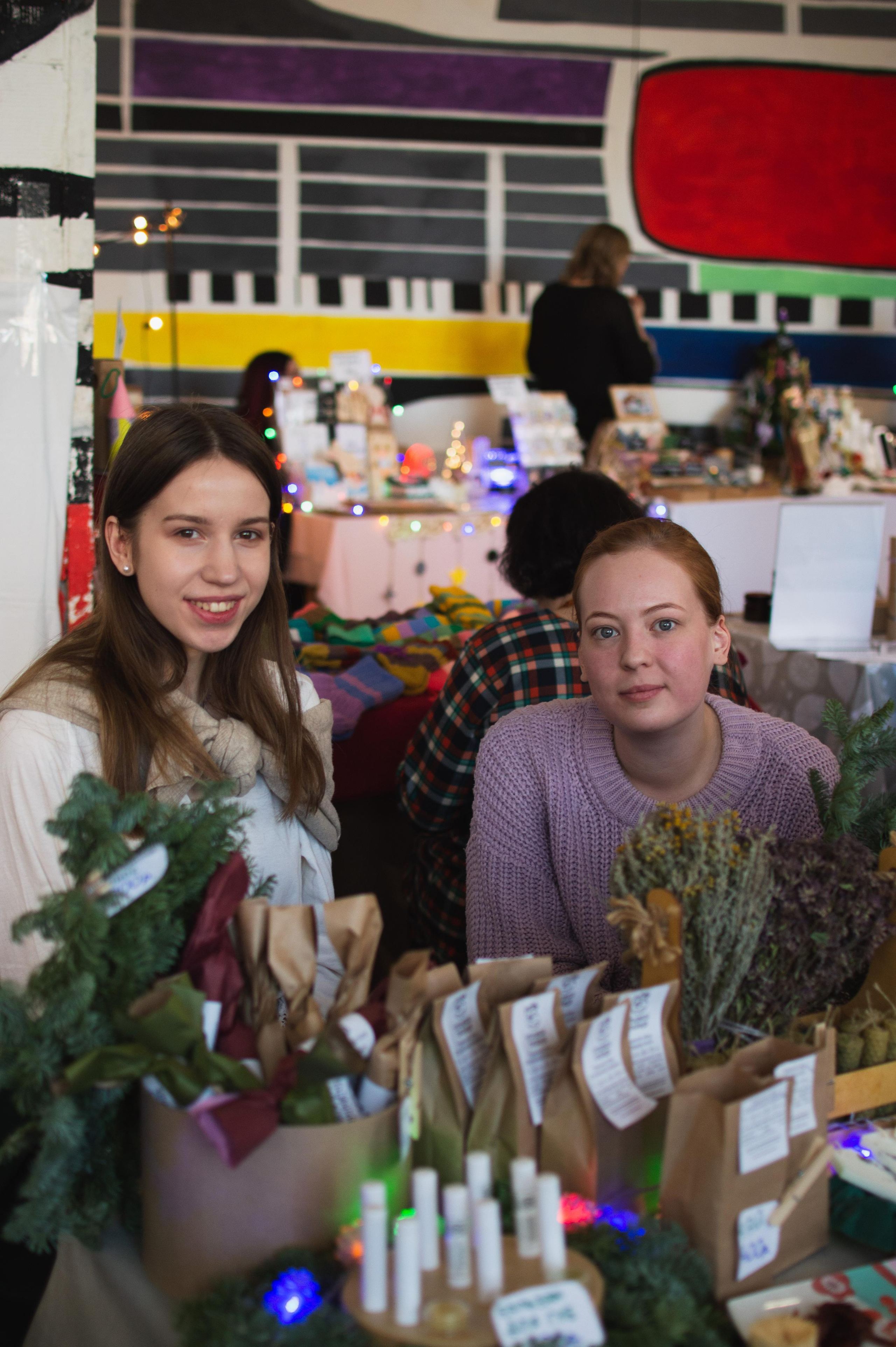 Новогодняя ярмарка в Лофт проект Этажи. Портретный фотограф в Санкт-Петербурге Аласкарова Алессия