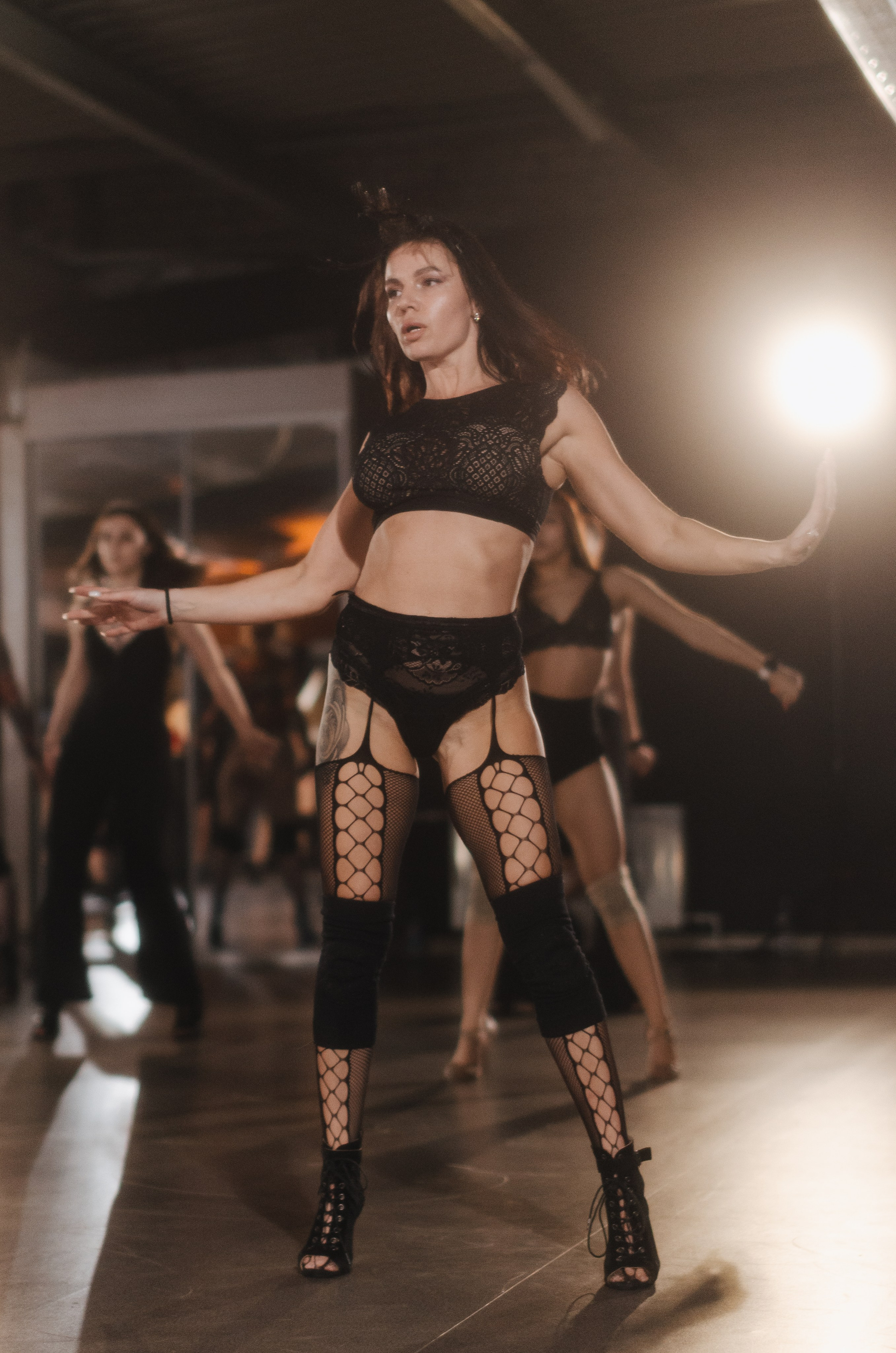 Мастер-классы по High Heels/Girly hip-hop от Оксаны ATTA. Денисова Аля — фотограф для парных съемок и индивидуальных историй в Барнауле