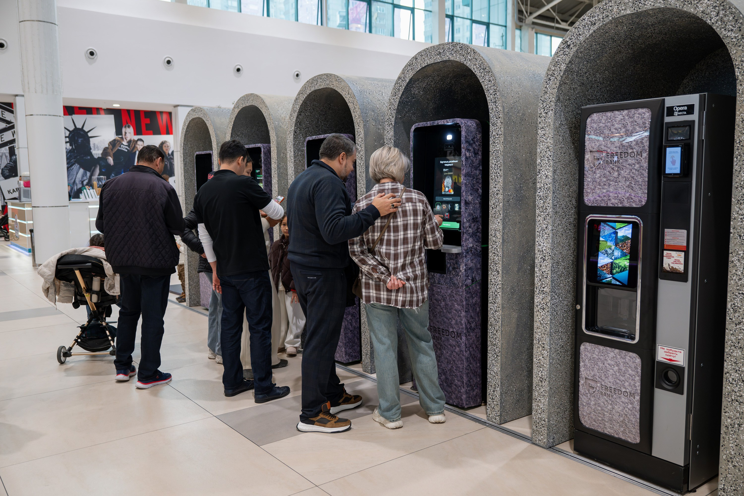 Freedom Bank & Game of Thrones. Фотограф в Алматы — Алексей Коньков | Репортаж, свадьбы, портреты