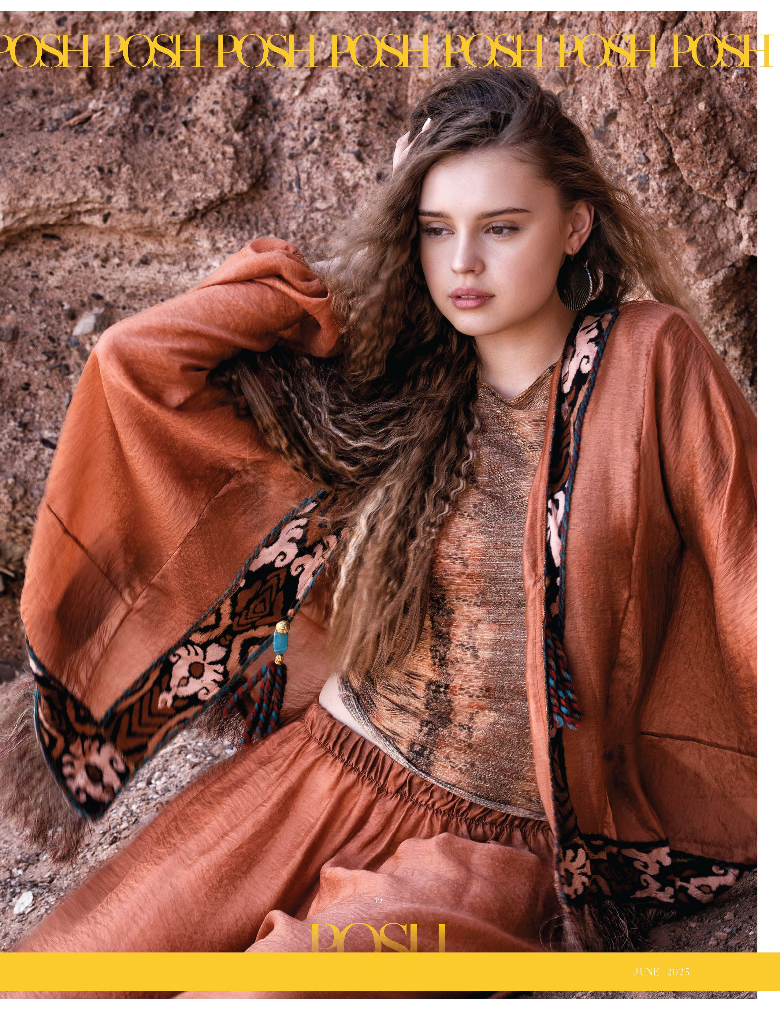 Фэшн фотография в ущелье Чарын в Казахстане 