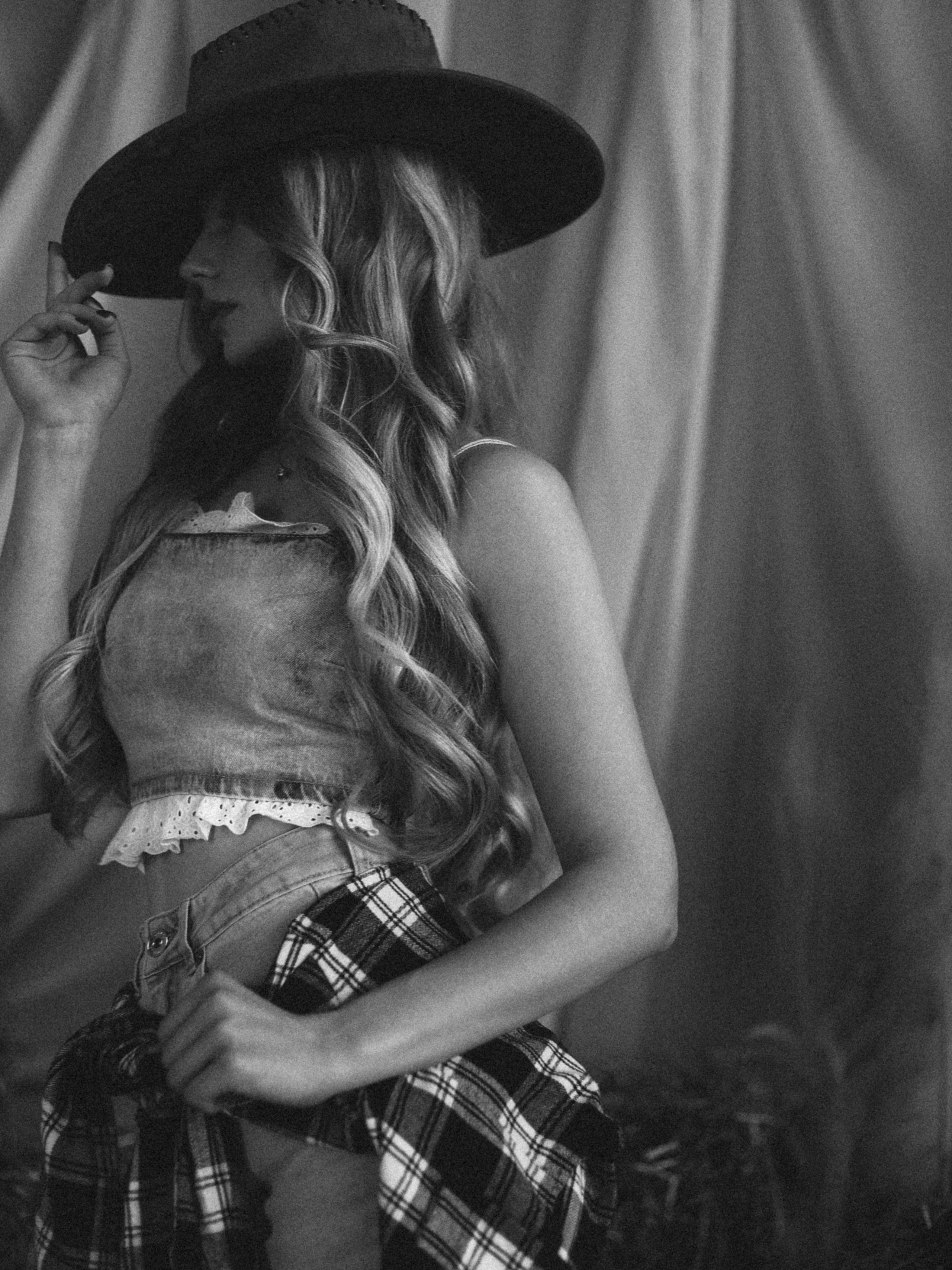 Женские портреты | Портфолио Nizhenkokr. Фотограф NIZHENKO.KRISTINA в Старом Осколе — Профессиональная Фотосъемка!