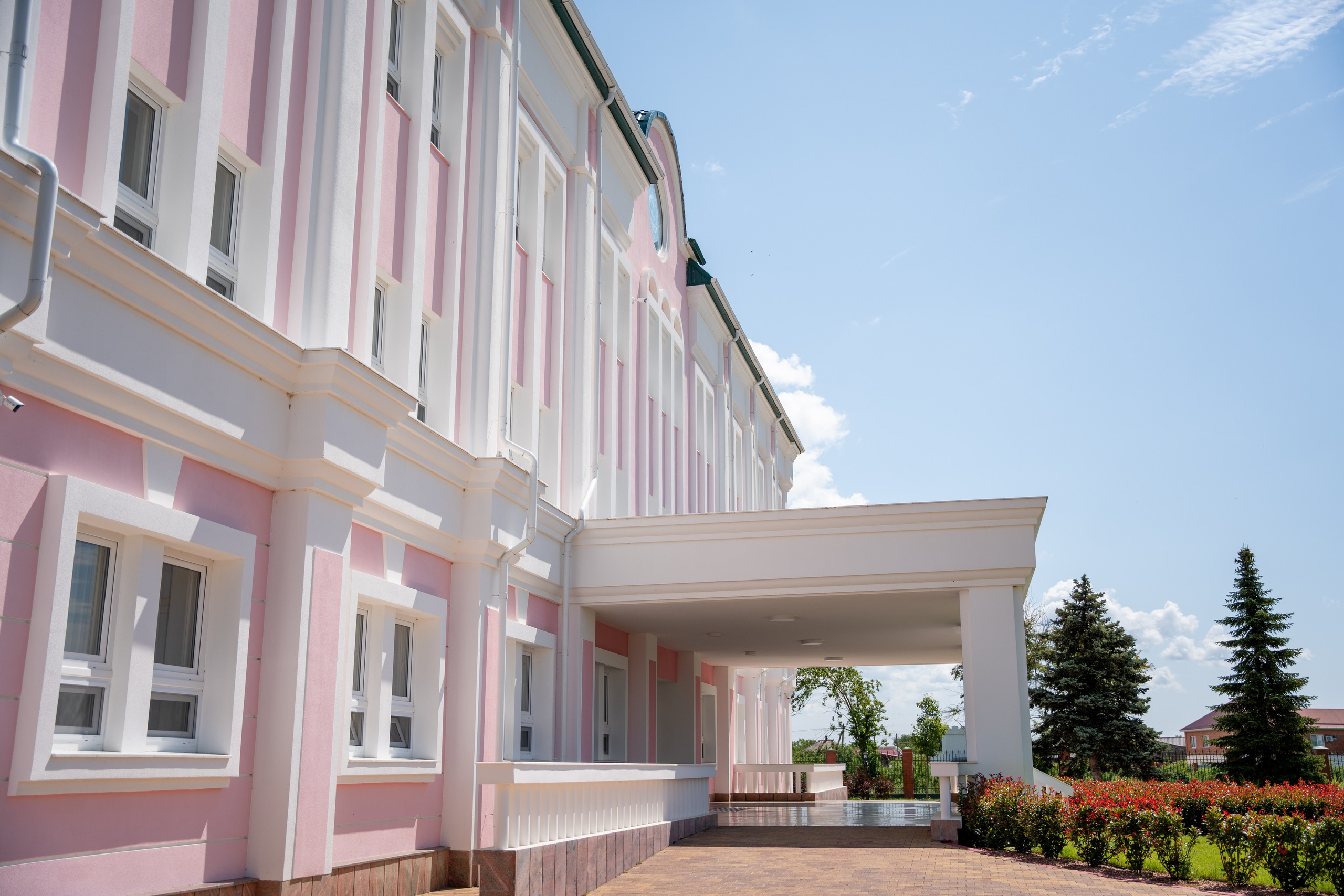 Интерьерная съемка частной клиники им. Х. М. Совмена в Краснодаре Профессиональная фотосъемка интерьеров медицинской клиники Совмена. Шедевры для Вас! Фотограф и Видеограф в Краснодаре Пахиев Руслан