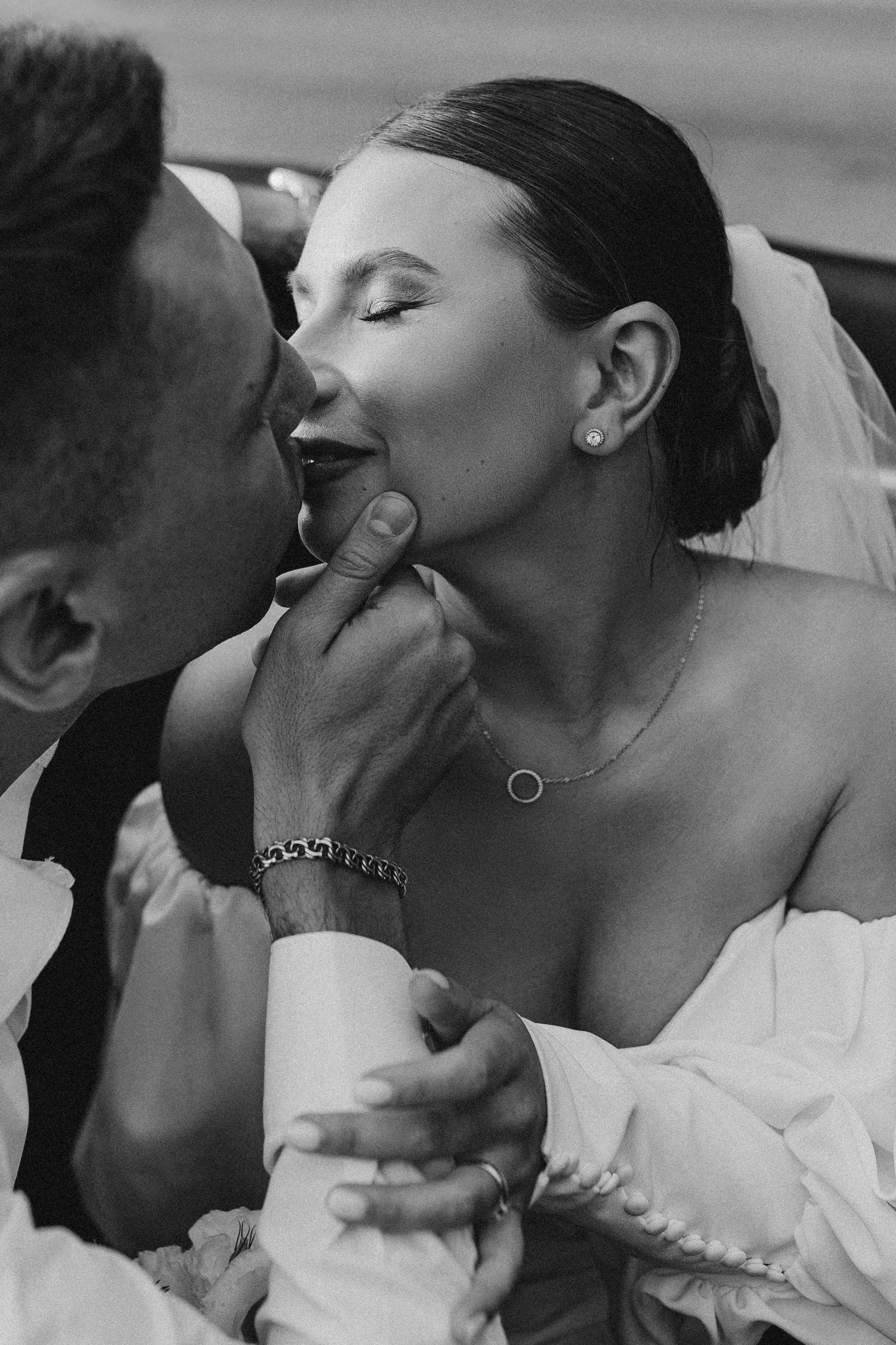 Артем и Виктория. Свадебный и love story фотограф в Санкт-Петербурге