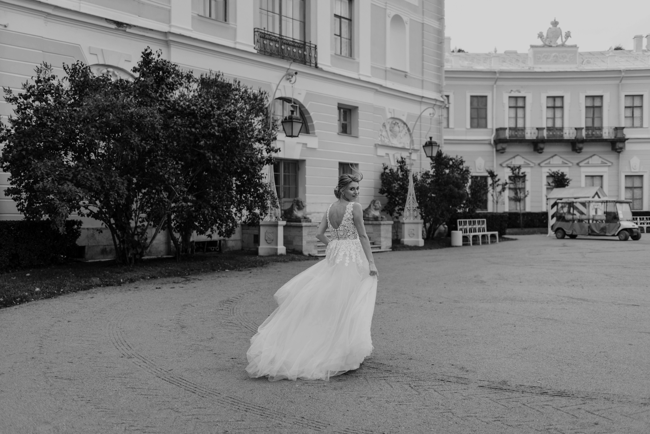 Свадебная фотосессия в Павловском Дворце. Свадебный фотограф в Санкт-Петербурге Венера Ахметова