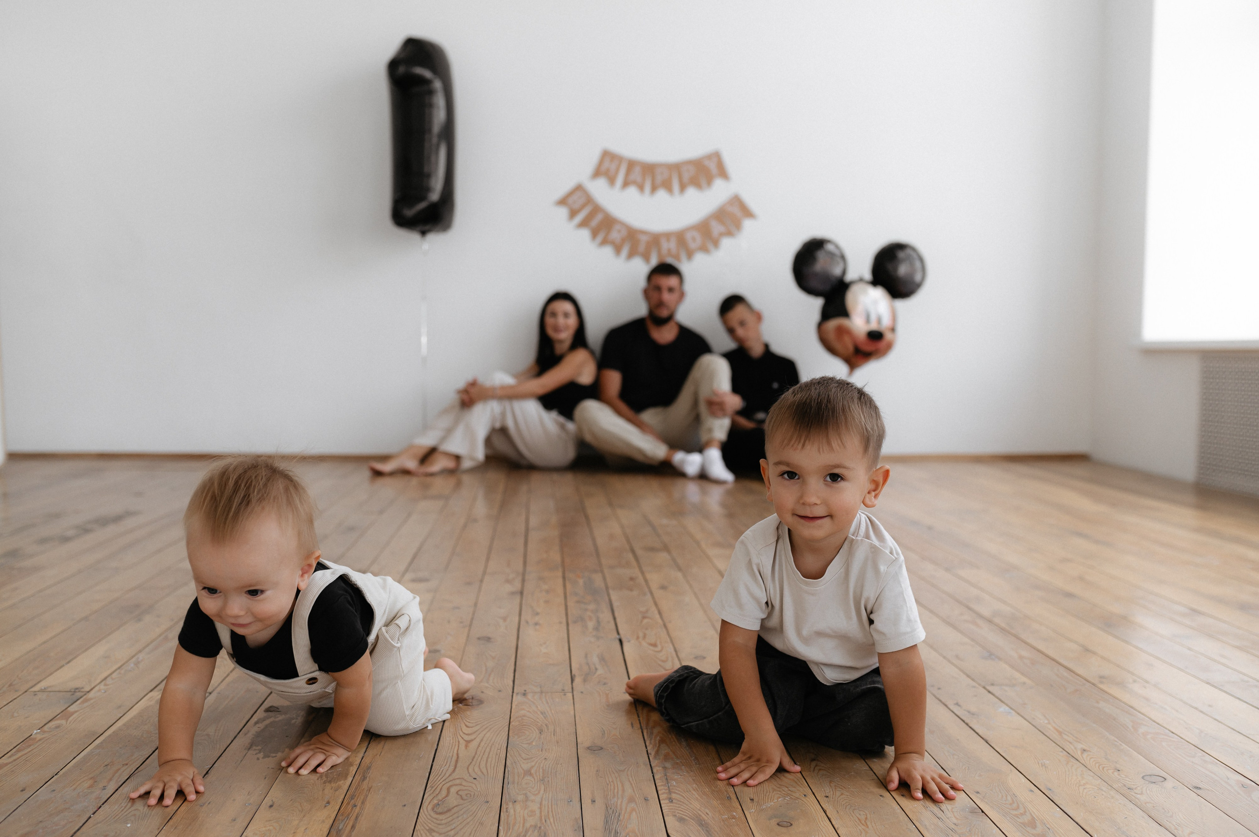 Годик минимализм. Главная