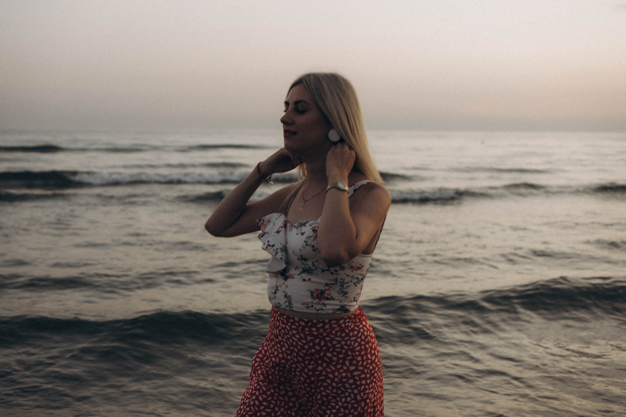 Июльский вечер на берегу черного моря. Профессиональный фотограф, Санкт-Петербург — Виктория Богомолова