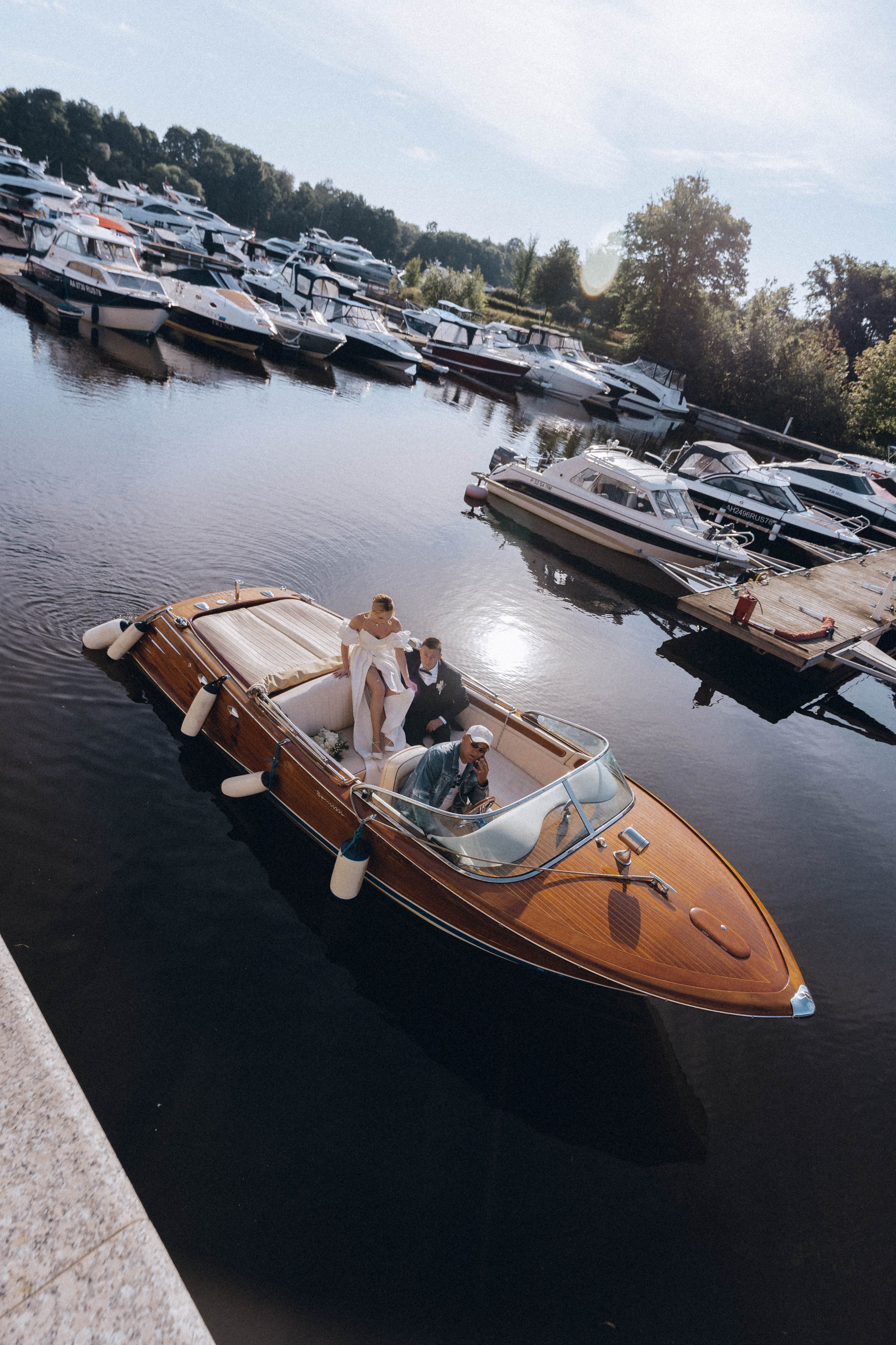 СВАДЕНБНАЯ СЬЕМКА НА КАТЕРЕ ПО КАНАЛАМ САНКТ-ПЕТЕРБУРГА И В АКВАТОРИИ НЕВЫ. Профессиональный фотограф, Санкт-Петербург — Виктория Богомолова