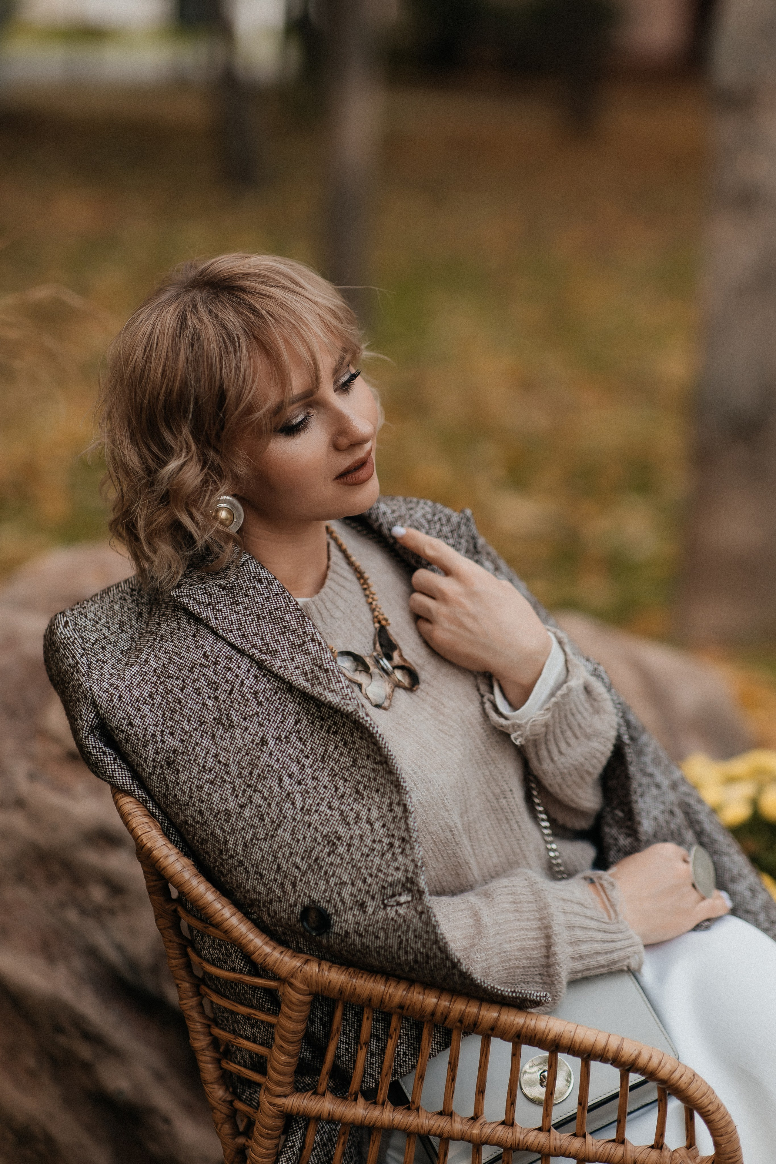 Маша и осень