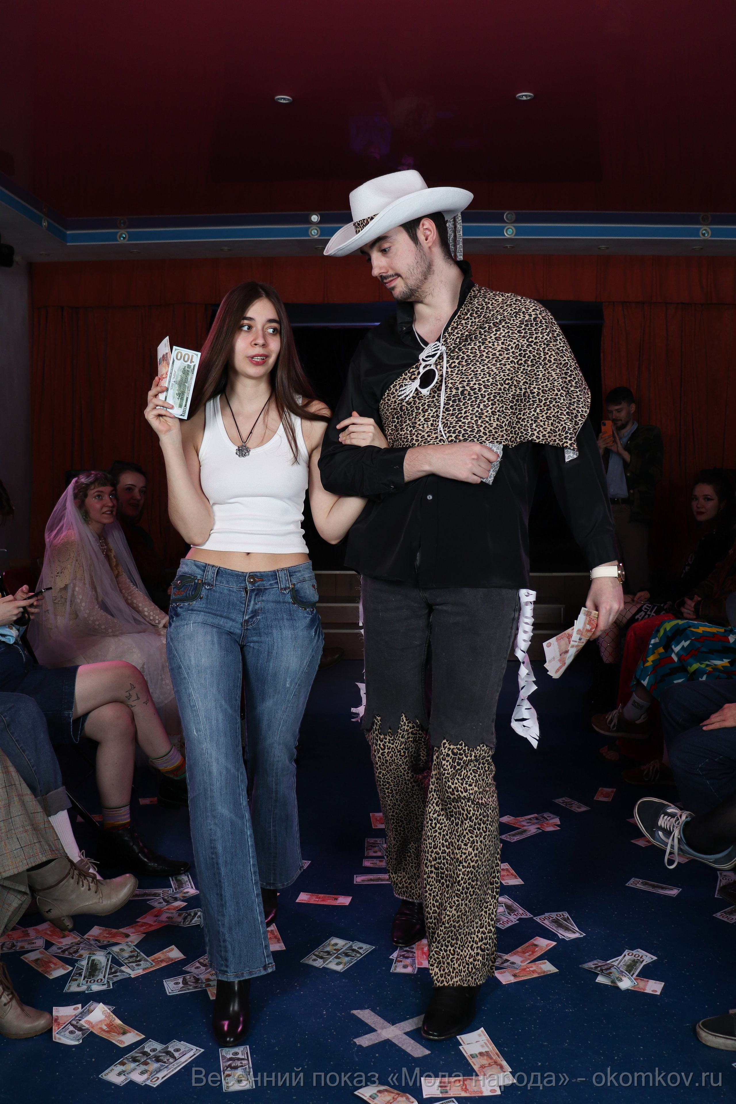 Весенний показ «Мода народа». Ивентный фотограф в Санкт-Петербурге Олег Комков