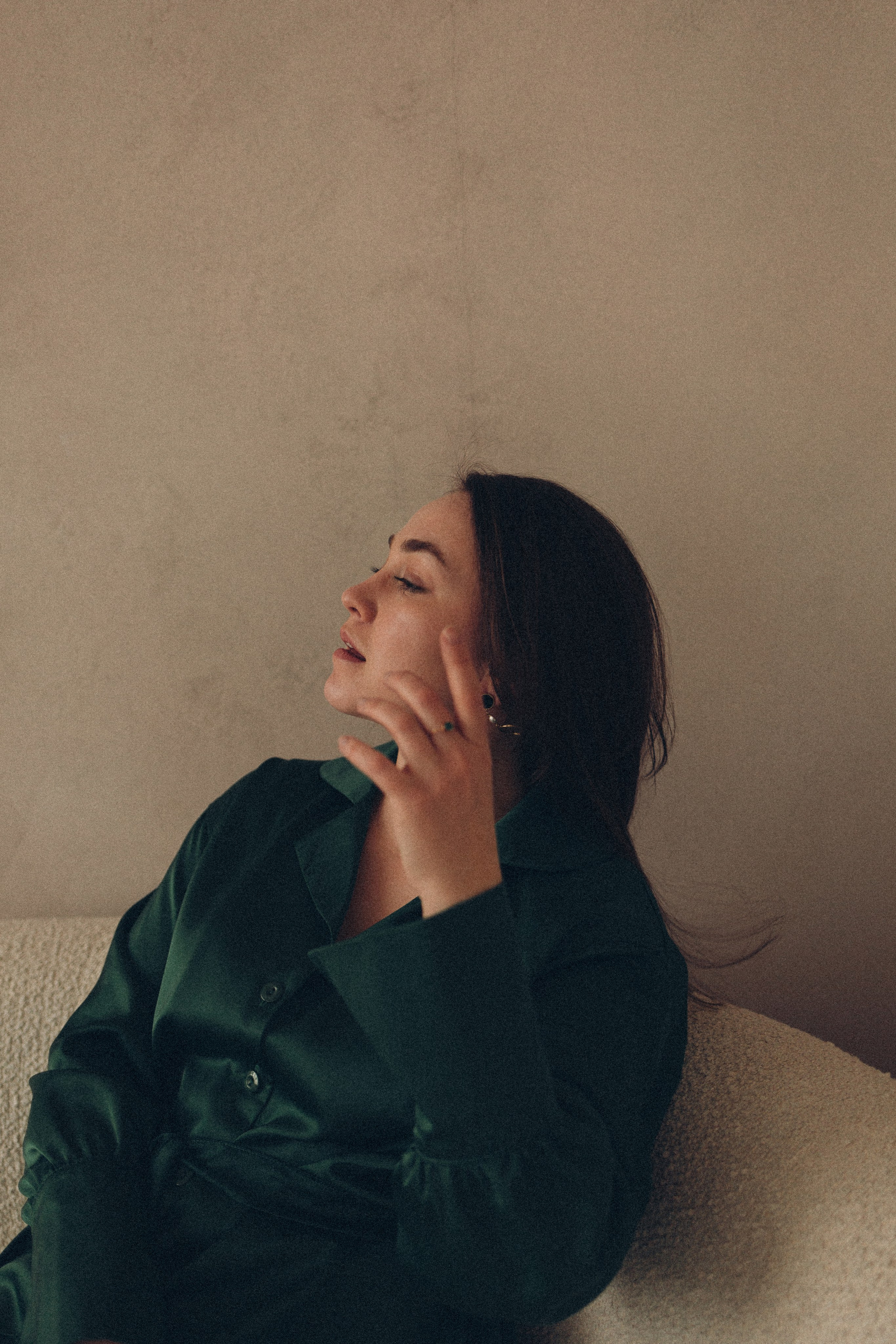 Индивидуальная фотосессия в студии Манекен в Екатеринбурге. Марина Рерих — портретный фотограф в Екатеринбурге