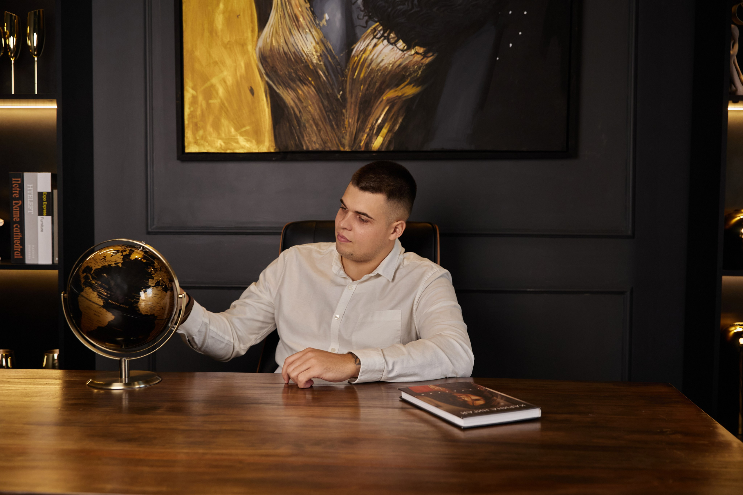 Марина с семьей. Фотограф женского портрета, беременности и материнства Харькова Елена