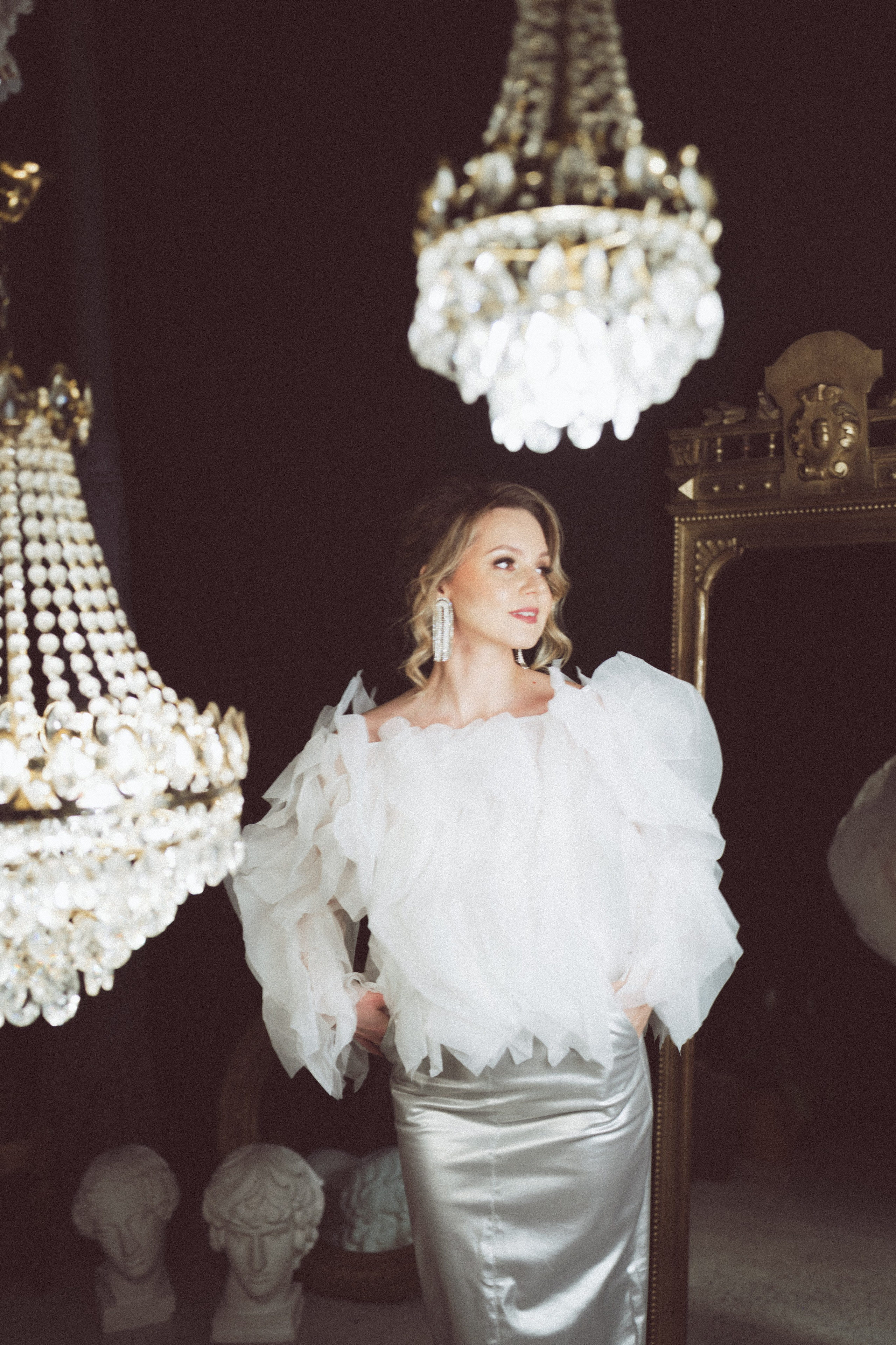 НОВОГОДНЯЯ ФОТОСЕСИИЯ В СТУДИИ ДЛЯ ДЕВУШКИ И ПРОГУЛКА ПО ЧЕРНЫШЕВСКОЙ. Профессиональный фотограф, Санкт-Петербург — Виктория Богомолова