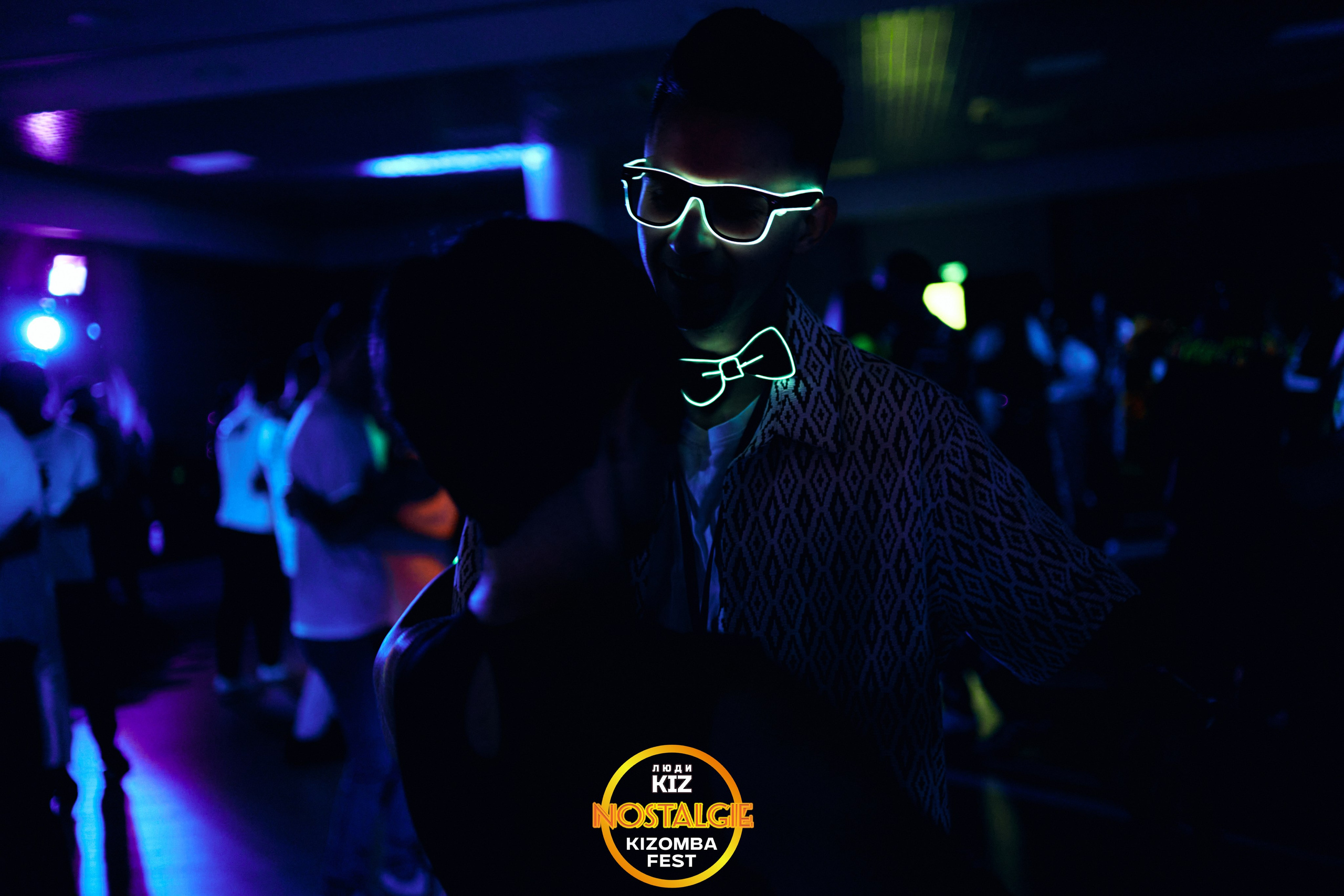 Neon party. Свадебный фотограф