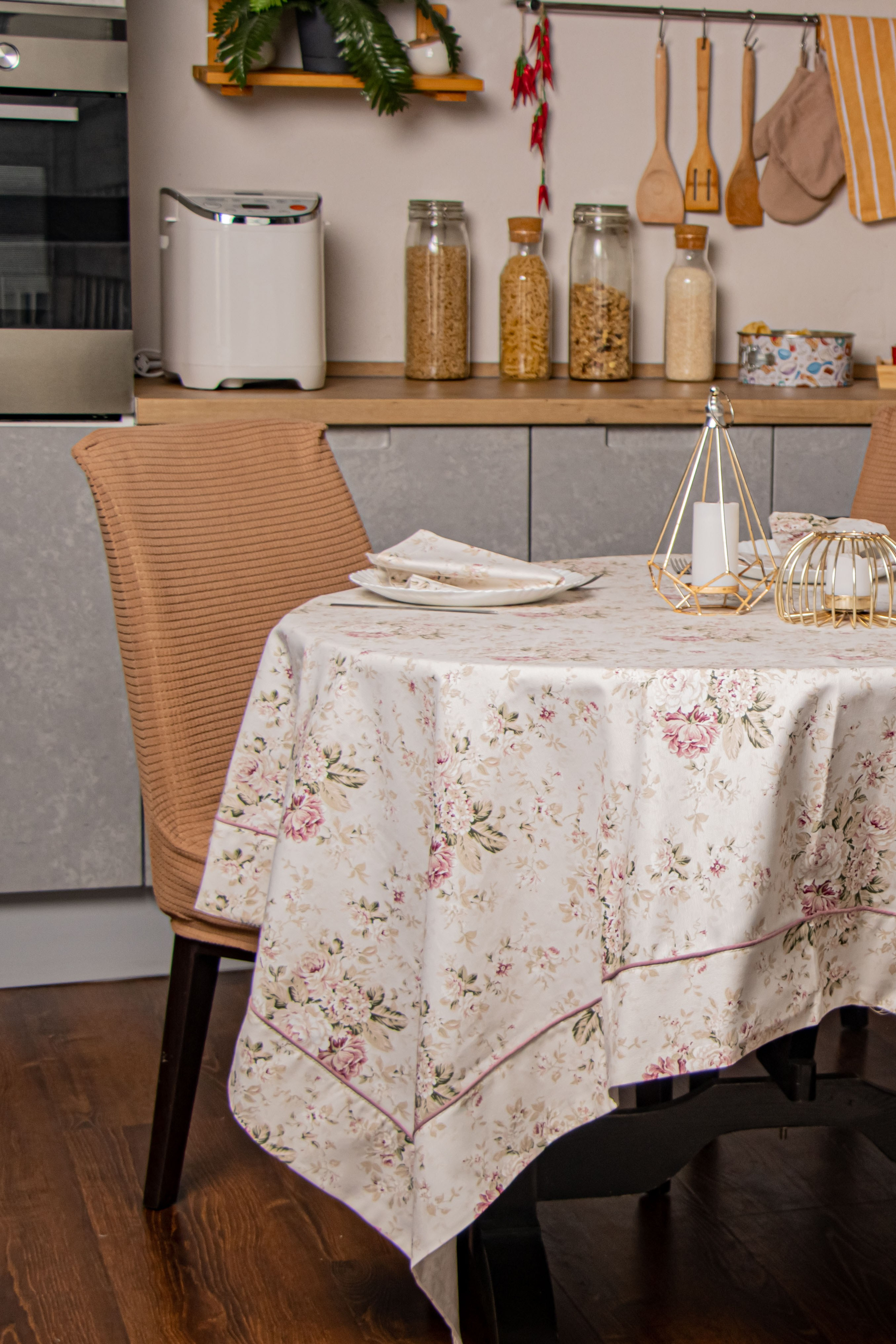 Бренд MNS. Репортажный фотограф в Москве Катя Луговая, портретный фотограф и «street» фотограф, фотосессии «под ключ»