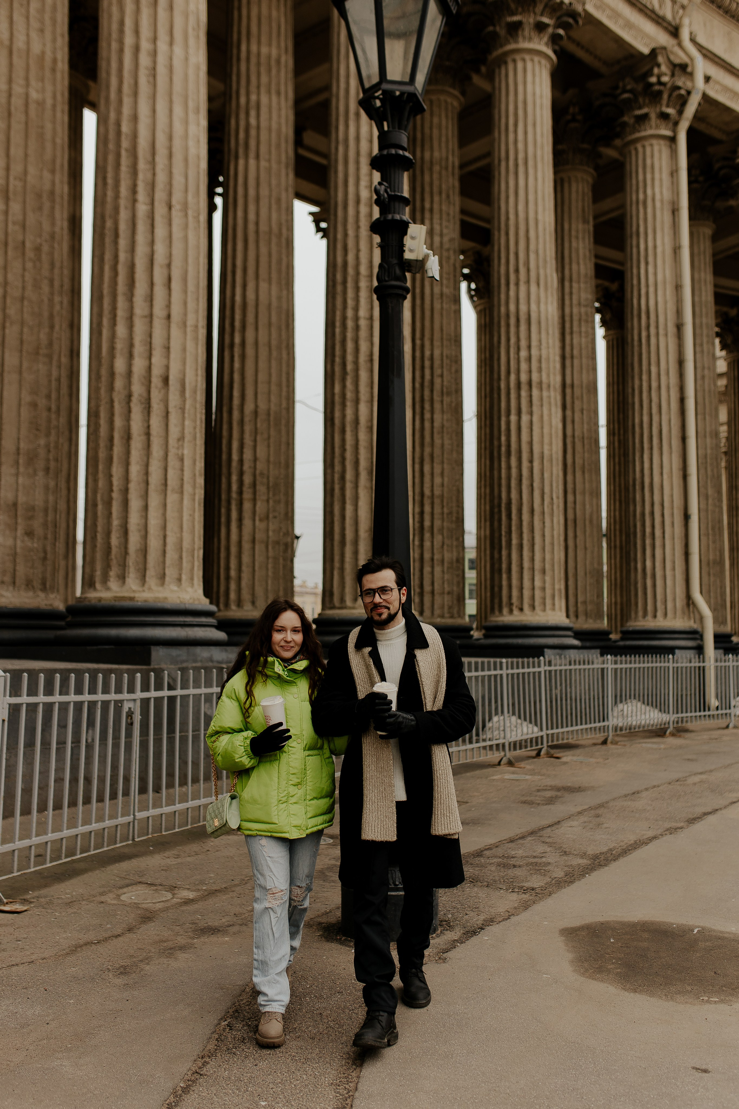 Фотопрогулка по весеннему Петербургу для двоих. Фотограф в Санкт-Петербурге Лиза Семченкова