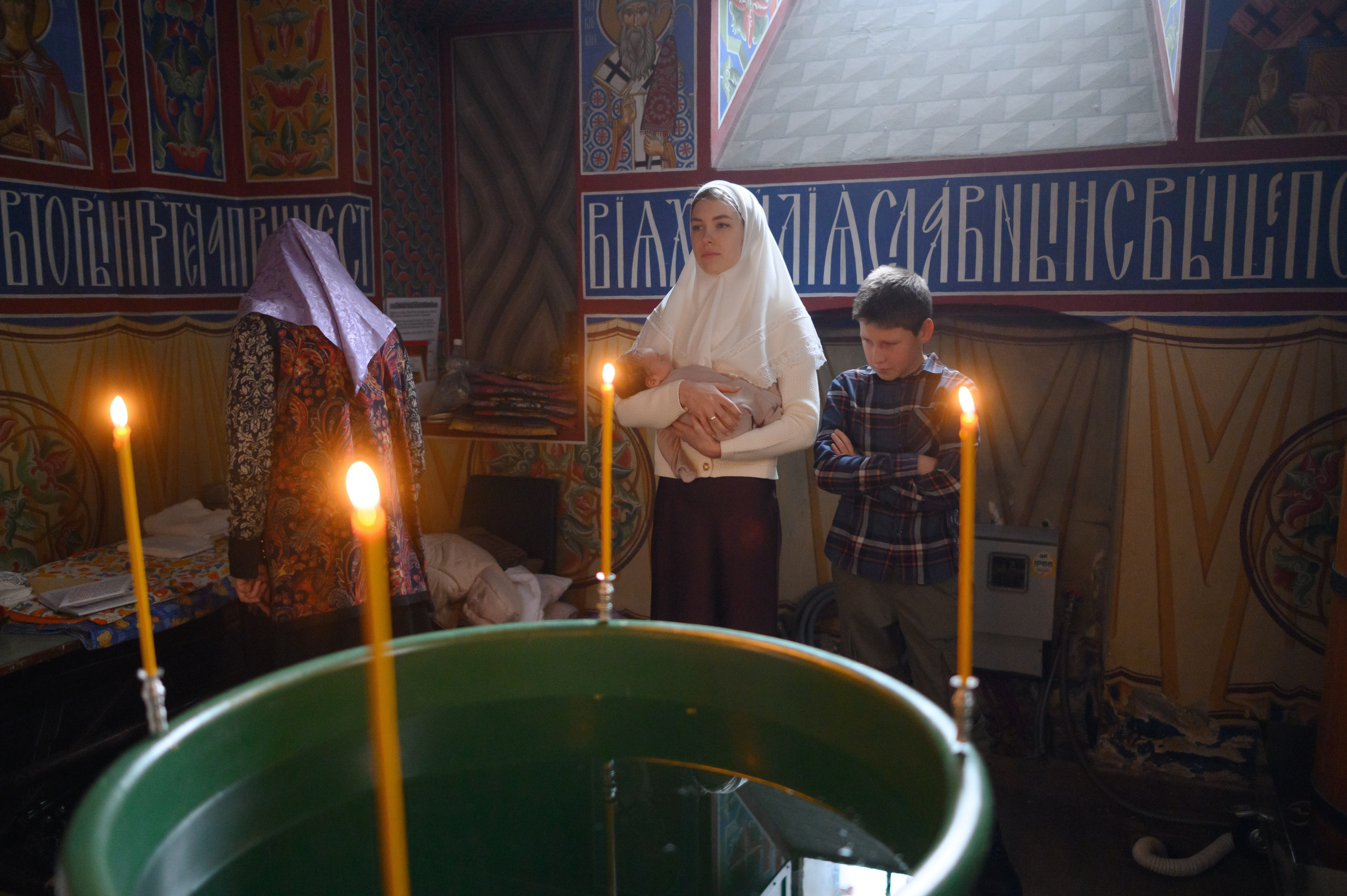 Крещение в Старообрядческом храме (Москва). Семейный и свадебный фотограф в Санкт-Петербурге Серафима Смирнова