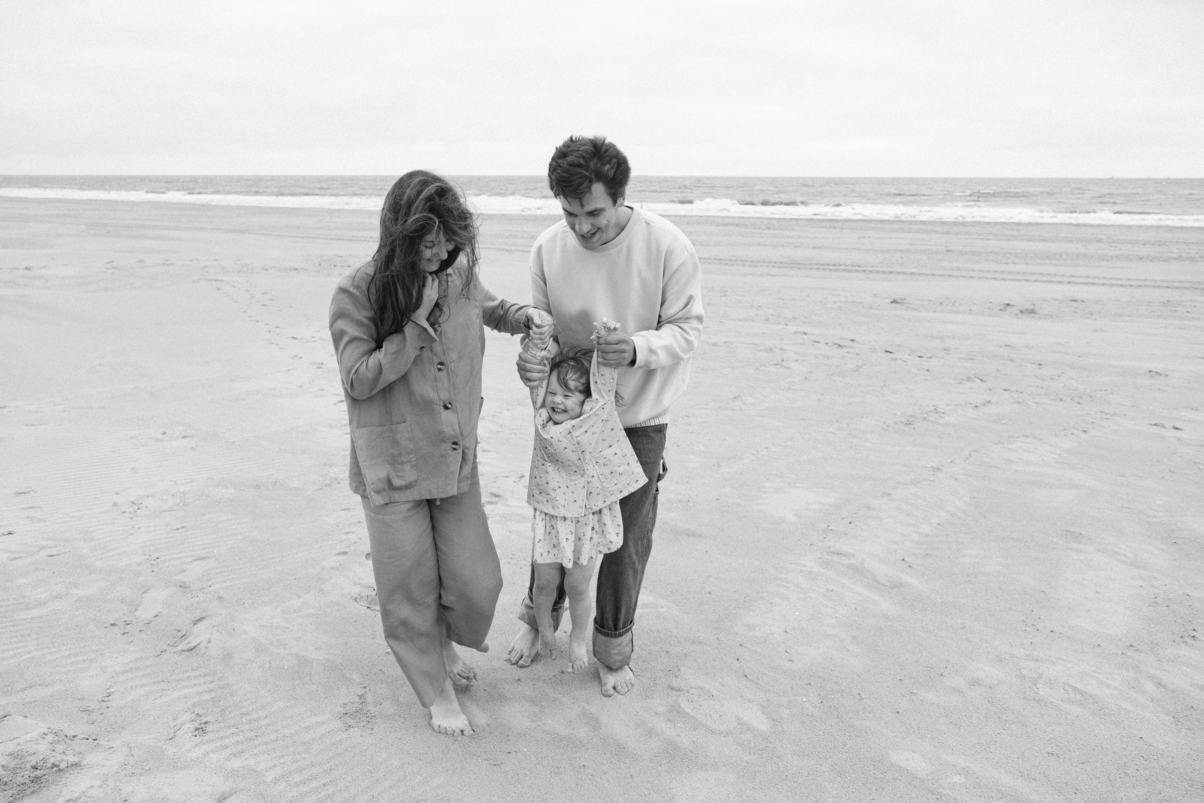 На берегу. Свадебные и семейные фотографы в Москве Максим и Оксана Первомай