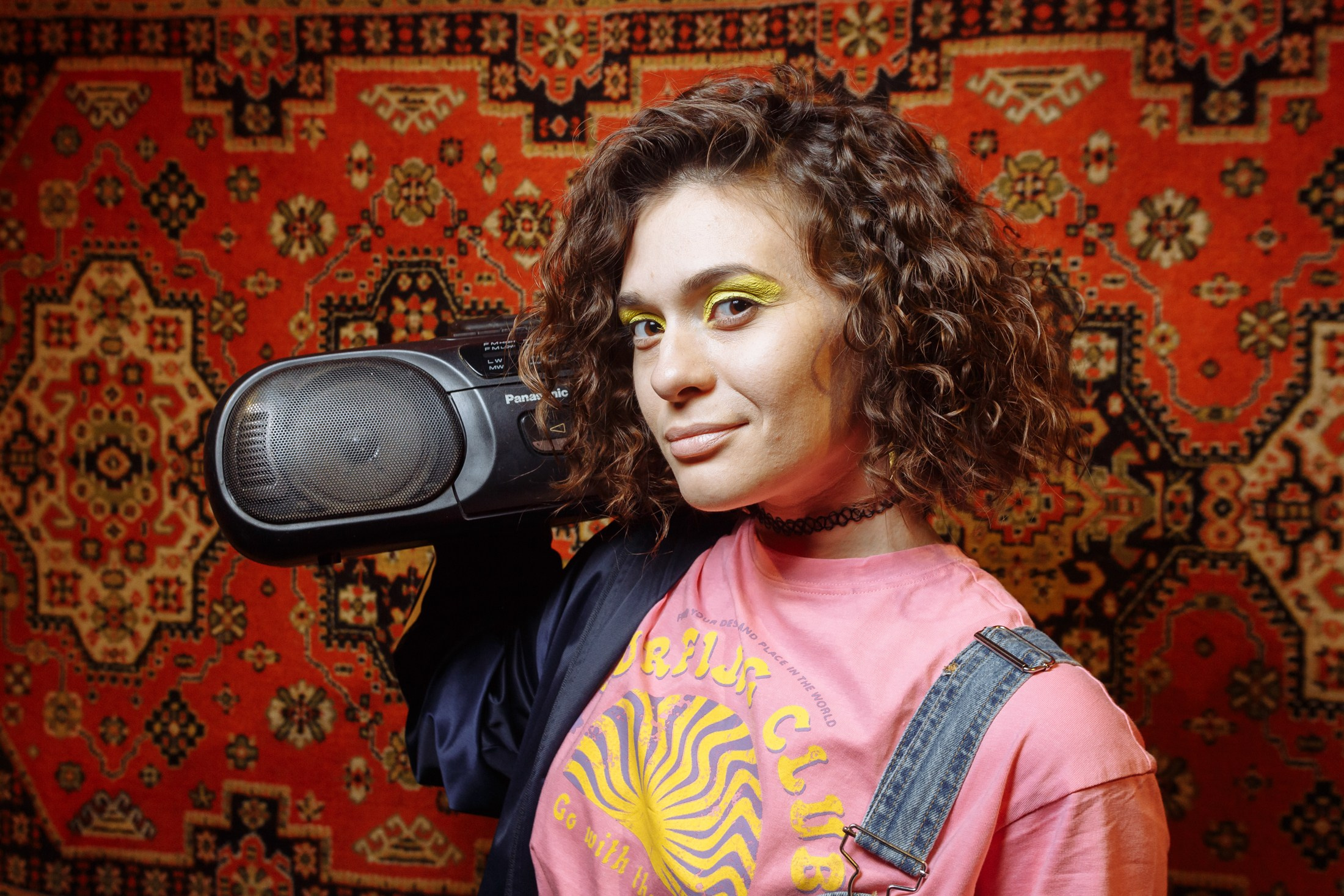 День рождения Кати в стиле 90-00х. Событийный фотограф Максим Бескоровайновнов