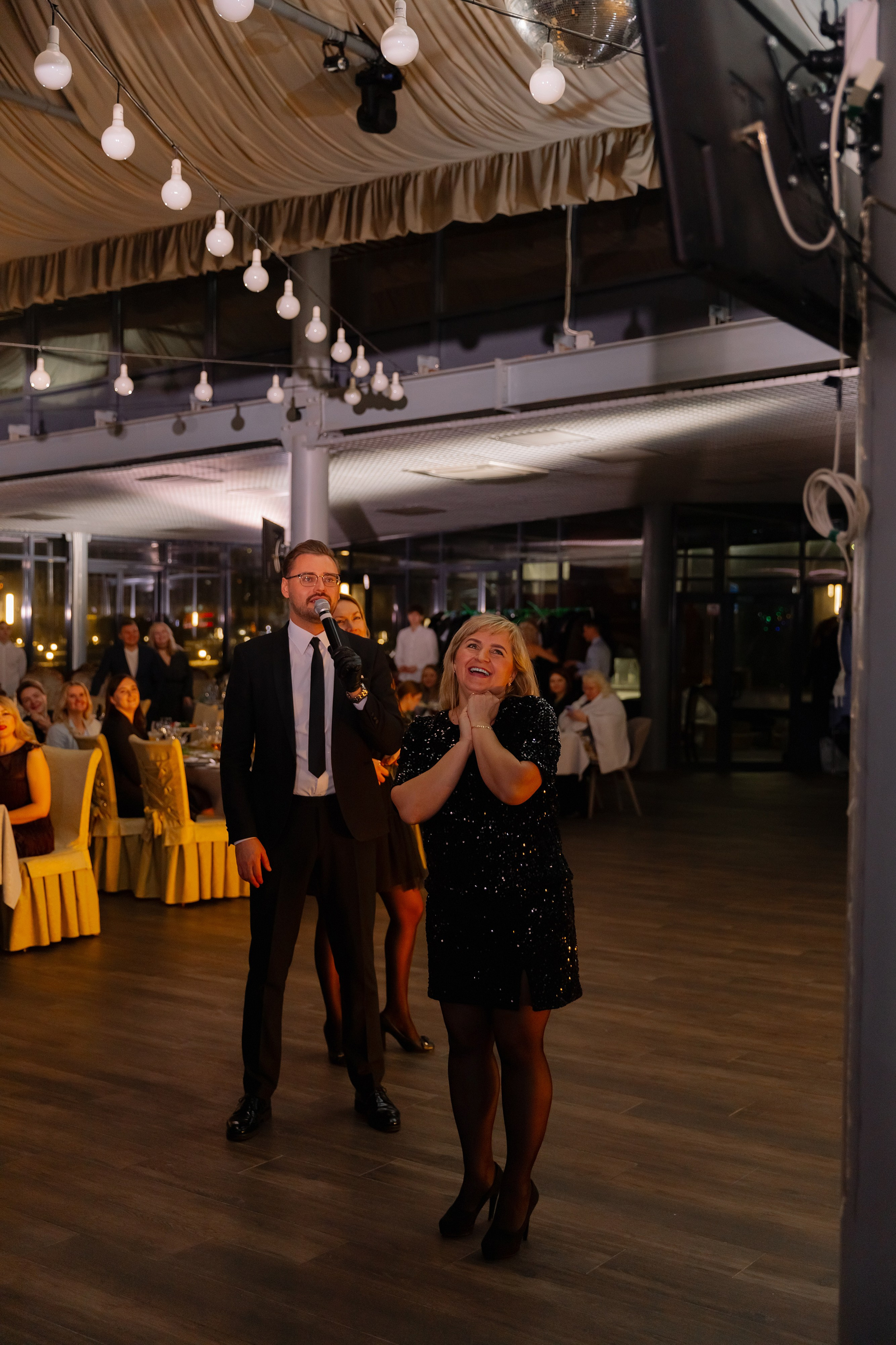 Корпоративная новогодняя фотосъемка для BELARUSBANK в Ресторане «Урарту». Свадебный фотограф в Минске/Беларуси Сергей Спиридонов