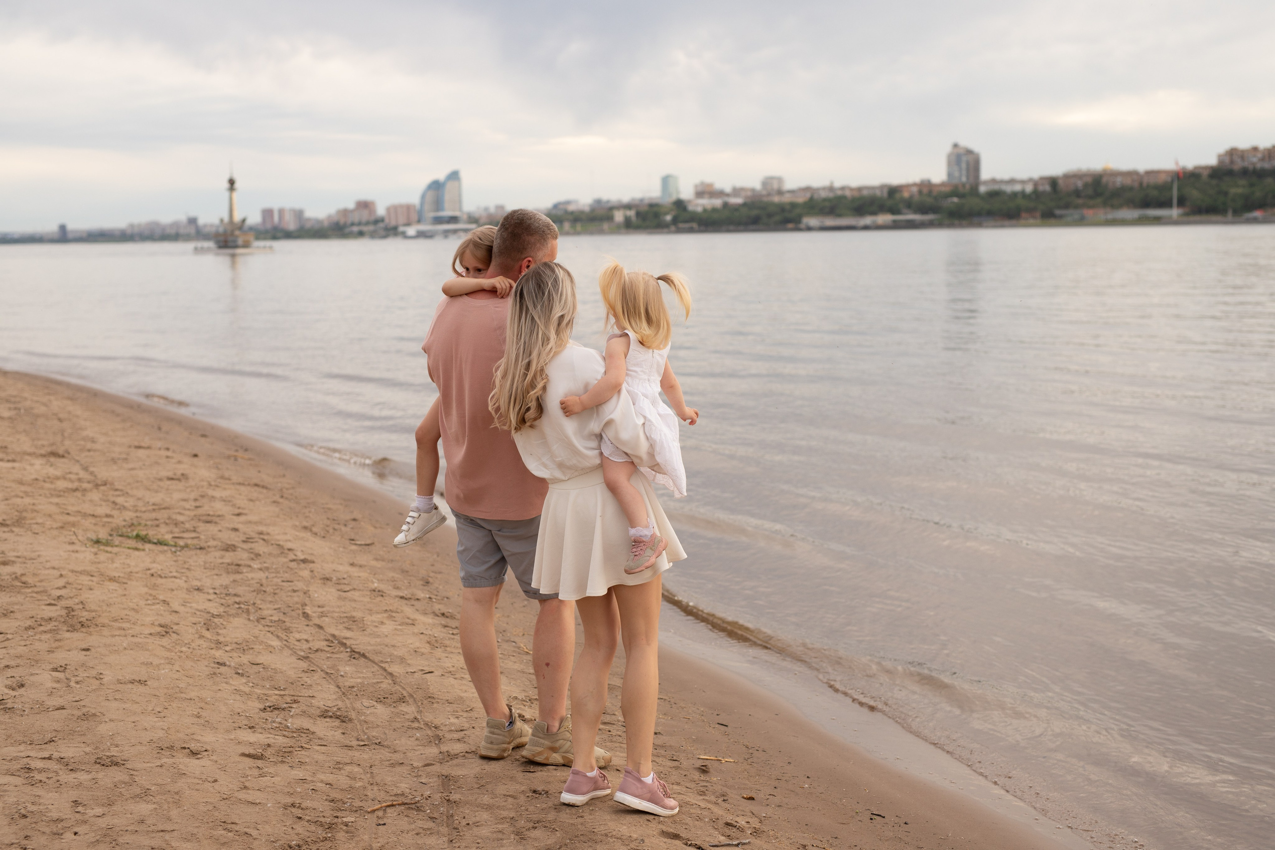 Портфолио семейная съемка Волгоград Волжский. Фотограф новорождённых Волгоград Волжский Дарья Рыскаль