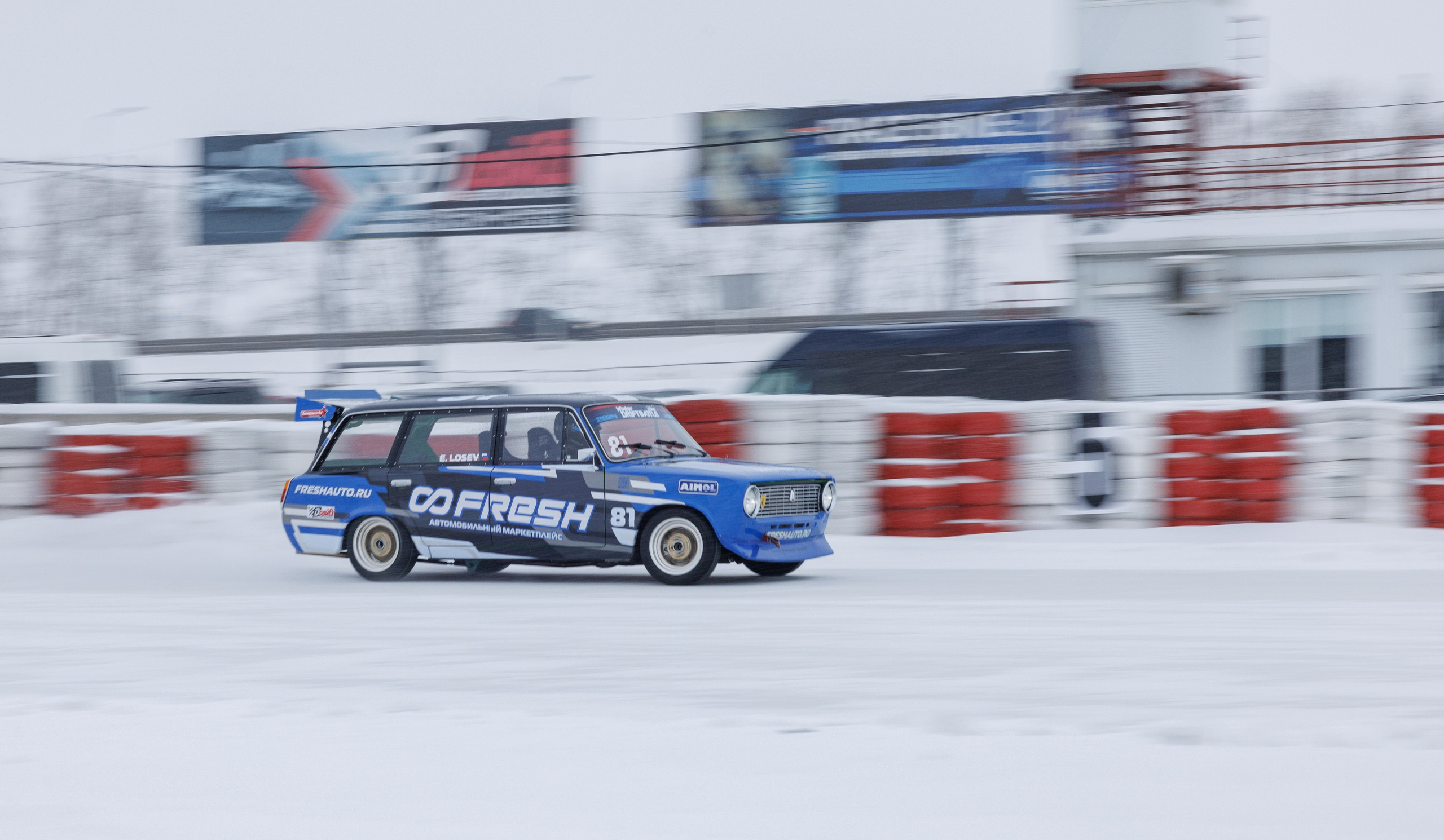 Автомобили