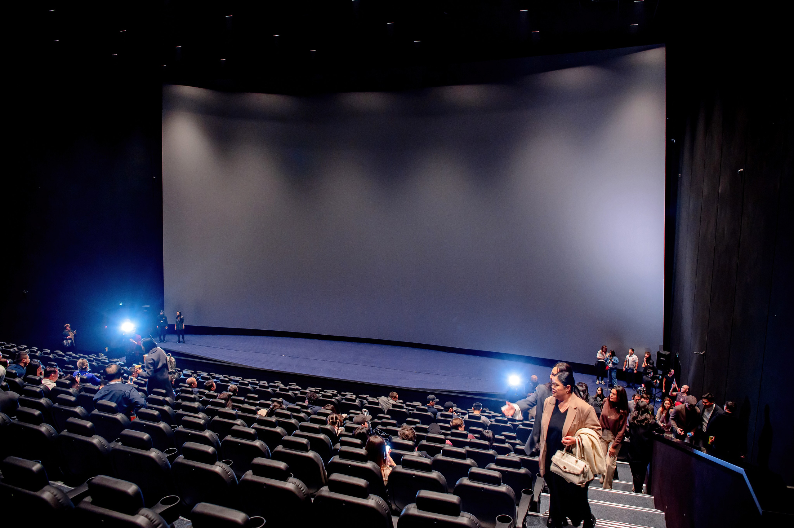 Презентации. Открытия. Елена Северина фотограф, Алматы: репортаж (спорт, концерты, конференции), предметная и фуд-съёмка, портреты, каталоги, фэшн, ретушь