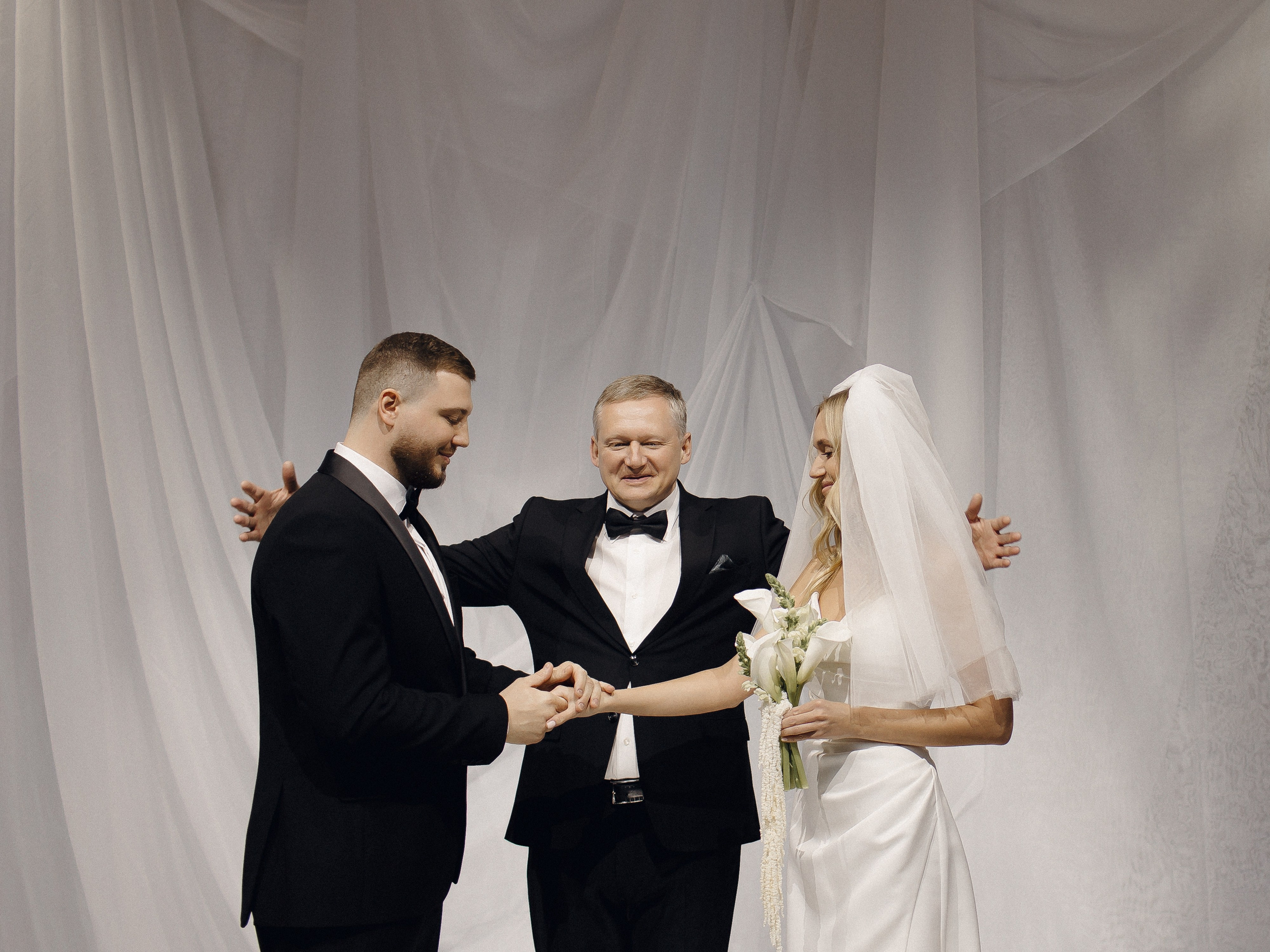 ПОЛИНА И ГЛЕБ, ПАРК СИТИ. Свадебный и индивидуальный фотограф в Челябинске Евгения Негодяева