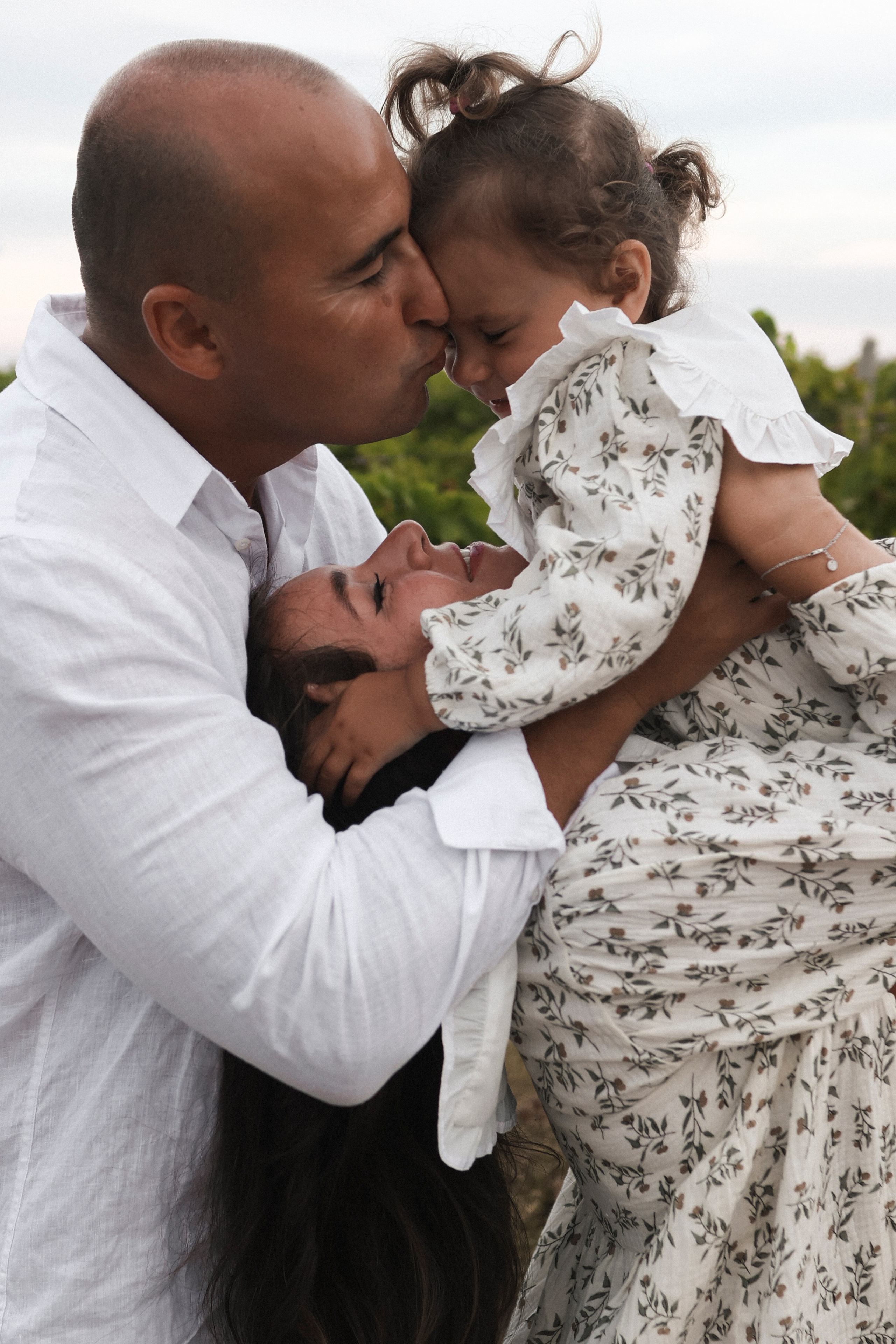 Пойдем, словлю тебе кузнечика. Свадебный и портретный фотограф. Видеограф на Свадьбу. Севастополь, Ялта, Симферополь, Крым
