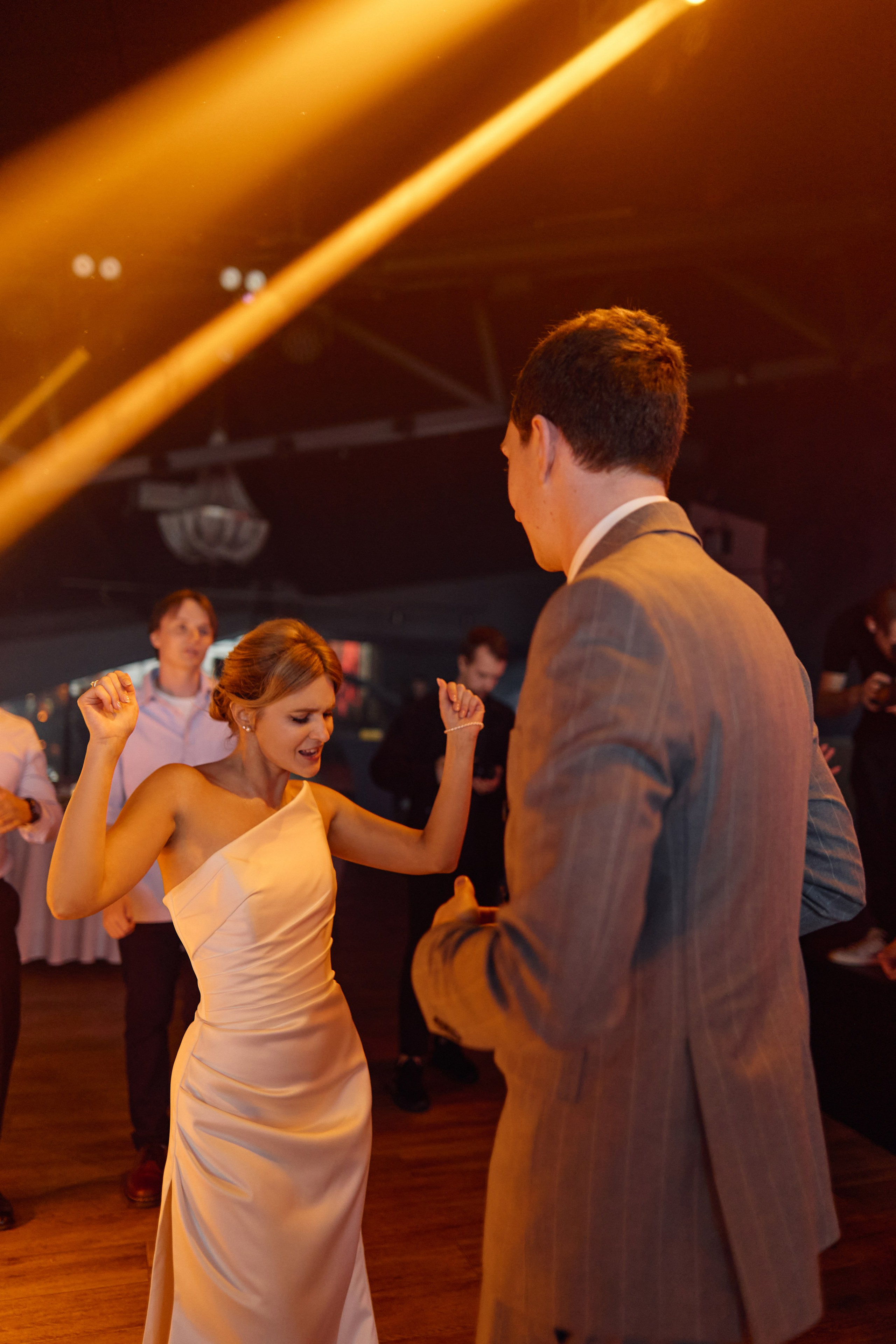 Свадьба в Royal Beach. Сестры Карабаза. Фотографы и ретушеры в Москве и Санкт-Петербурге