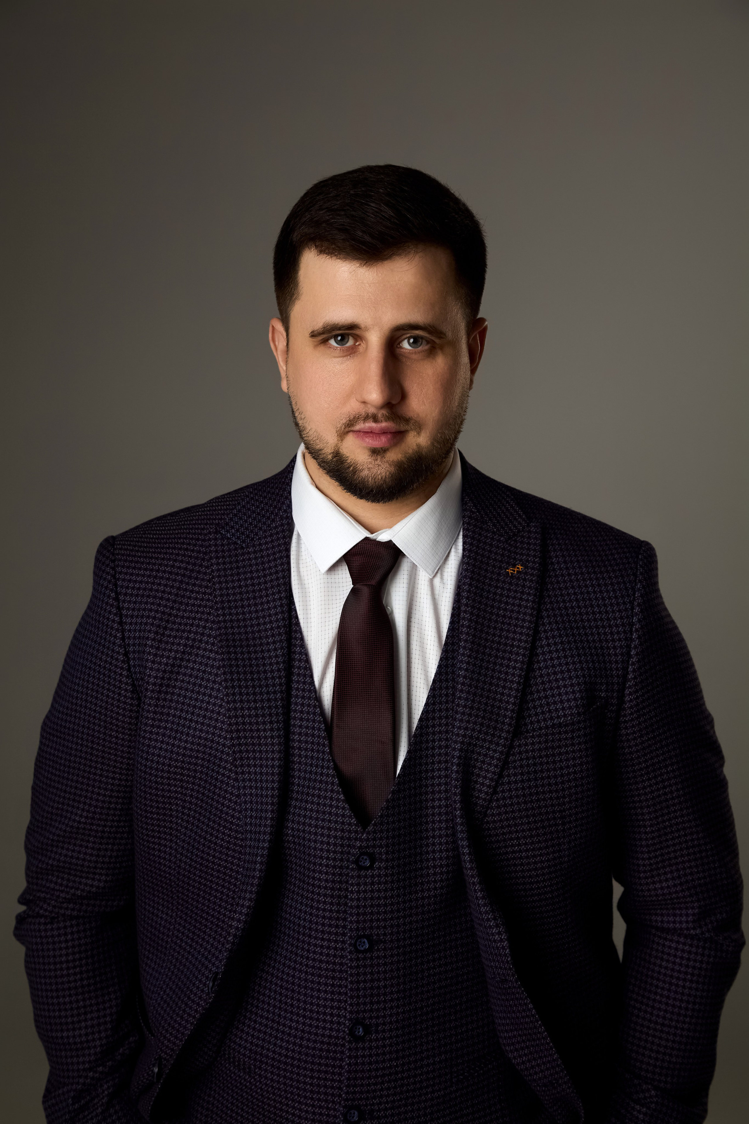 Студийная съёмка портрета, фотограф Максим Гаврилин, Иваново