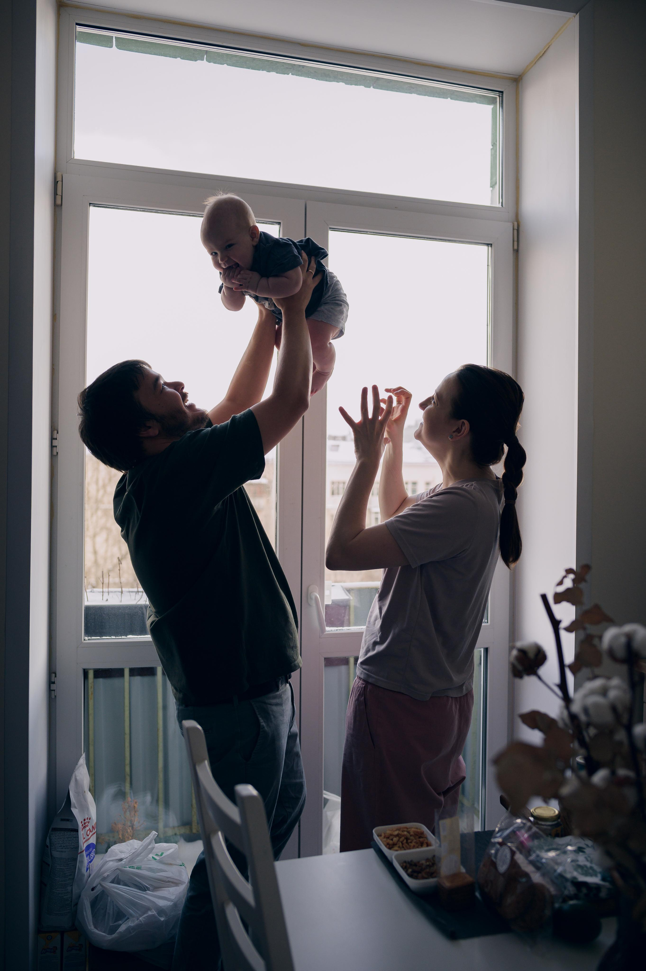 Домашние фото в сталинке с горчицей. Семейный фотограф. Lifestyle. Москва. Анастасия Михайлова