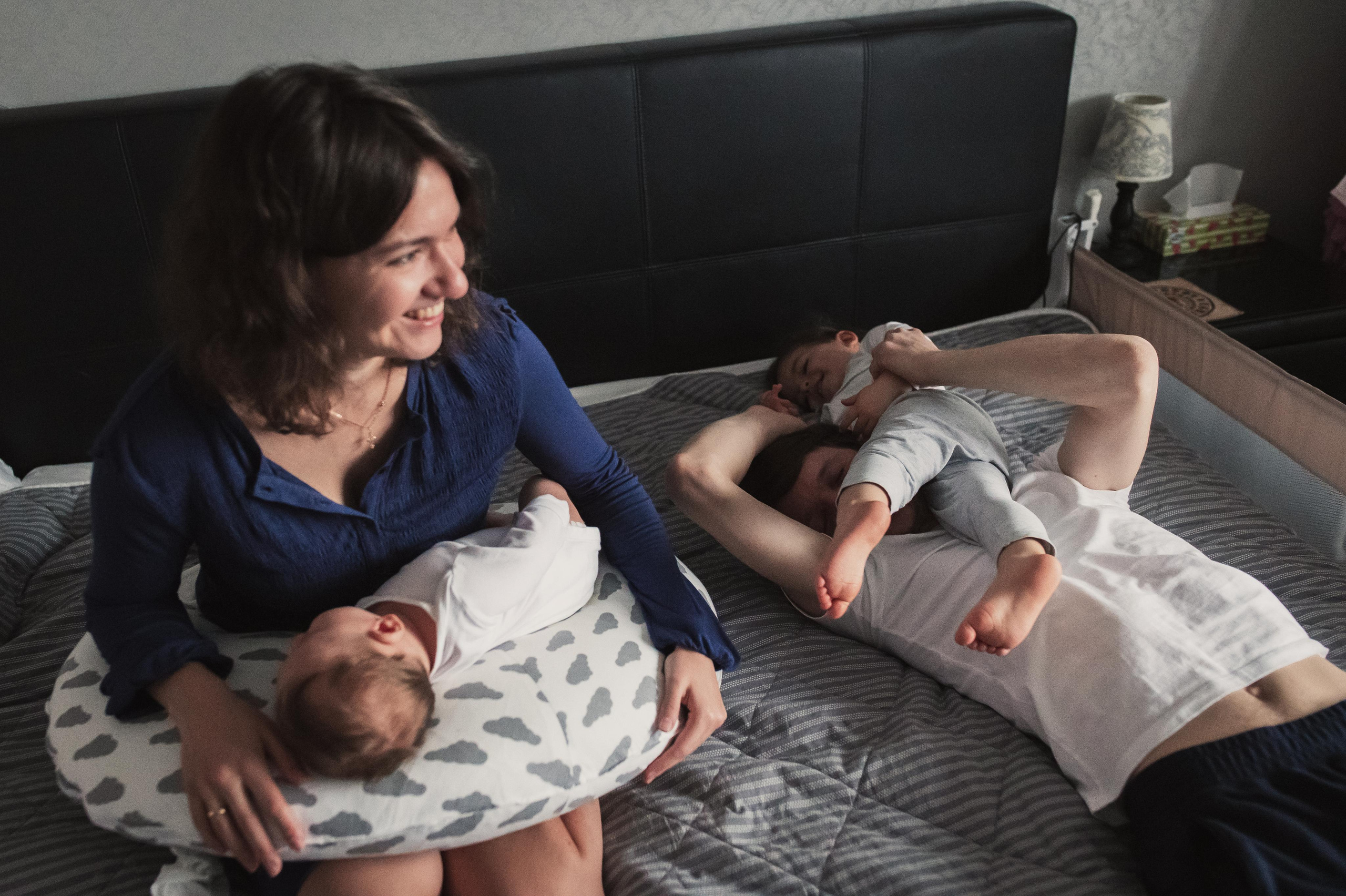 Домашние фото с месячным малышом и двухлеткой. Семейный фотограф. Lifestyle. Москва. Анастасия Михайлова