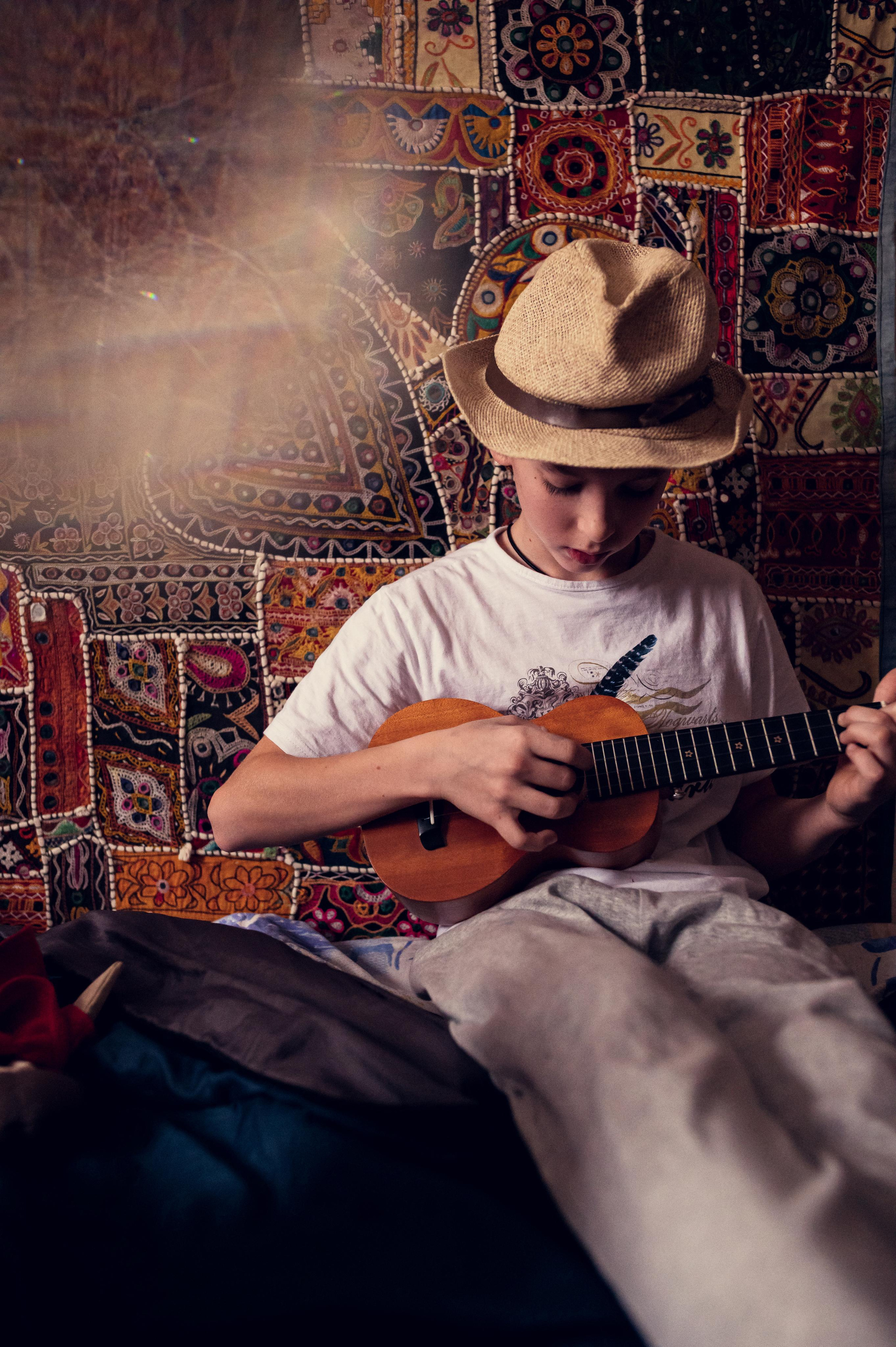 Колоритная домашняя фотосессия для творческой семьи. Семейный фотограф. Lifestyle. Москва. Анастасия Михайлова