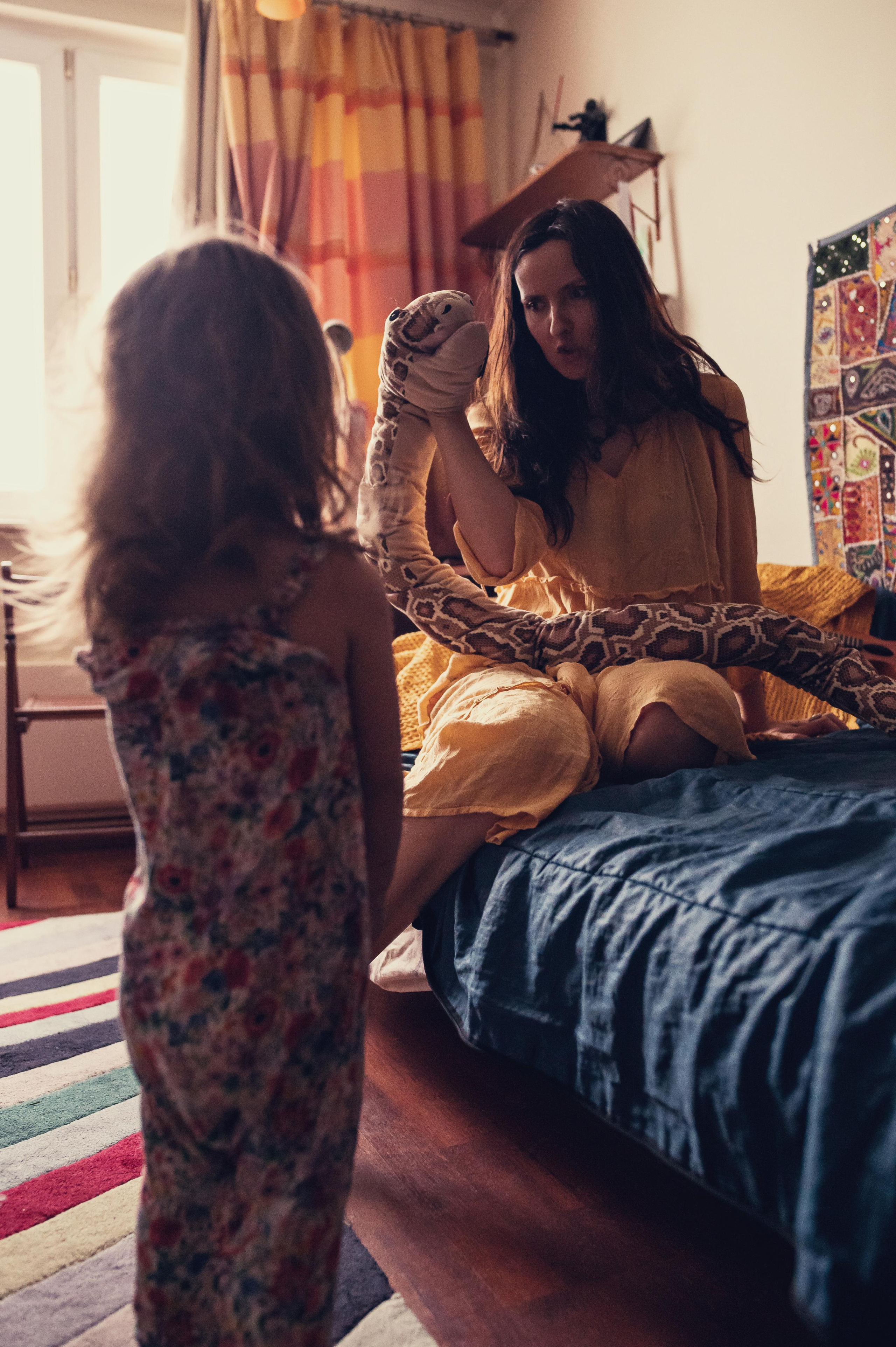 Колоритная домашняя фотосессия для творческой семьи. Семейный фотограф. Lifestyle. Москва. Анастасия Михайлова