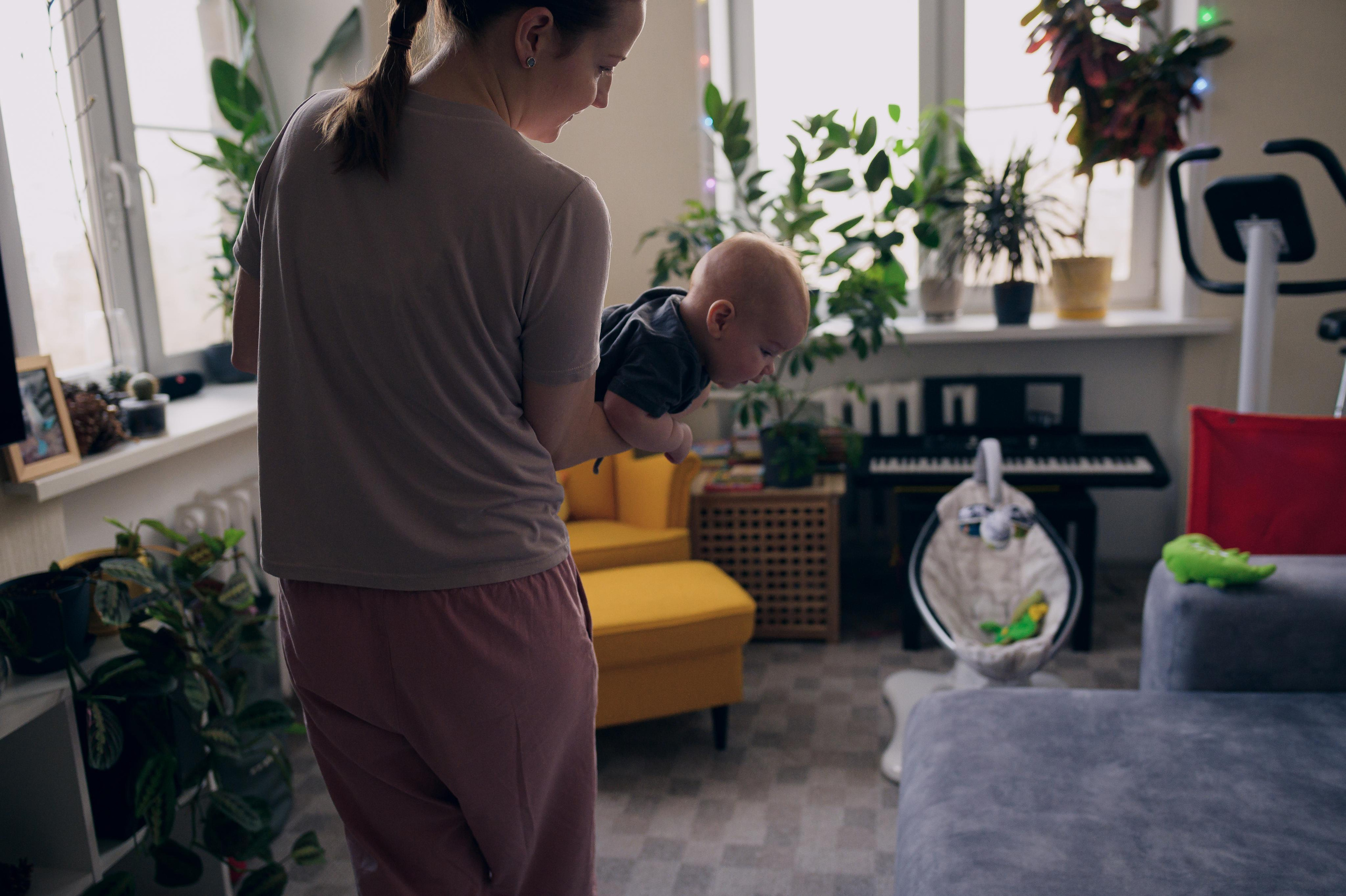 Домашние фото в сталинке с горчицей. Семейный фотограф. Lifestyle. Москва. Анастасия Михайлова