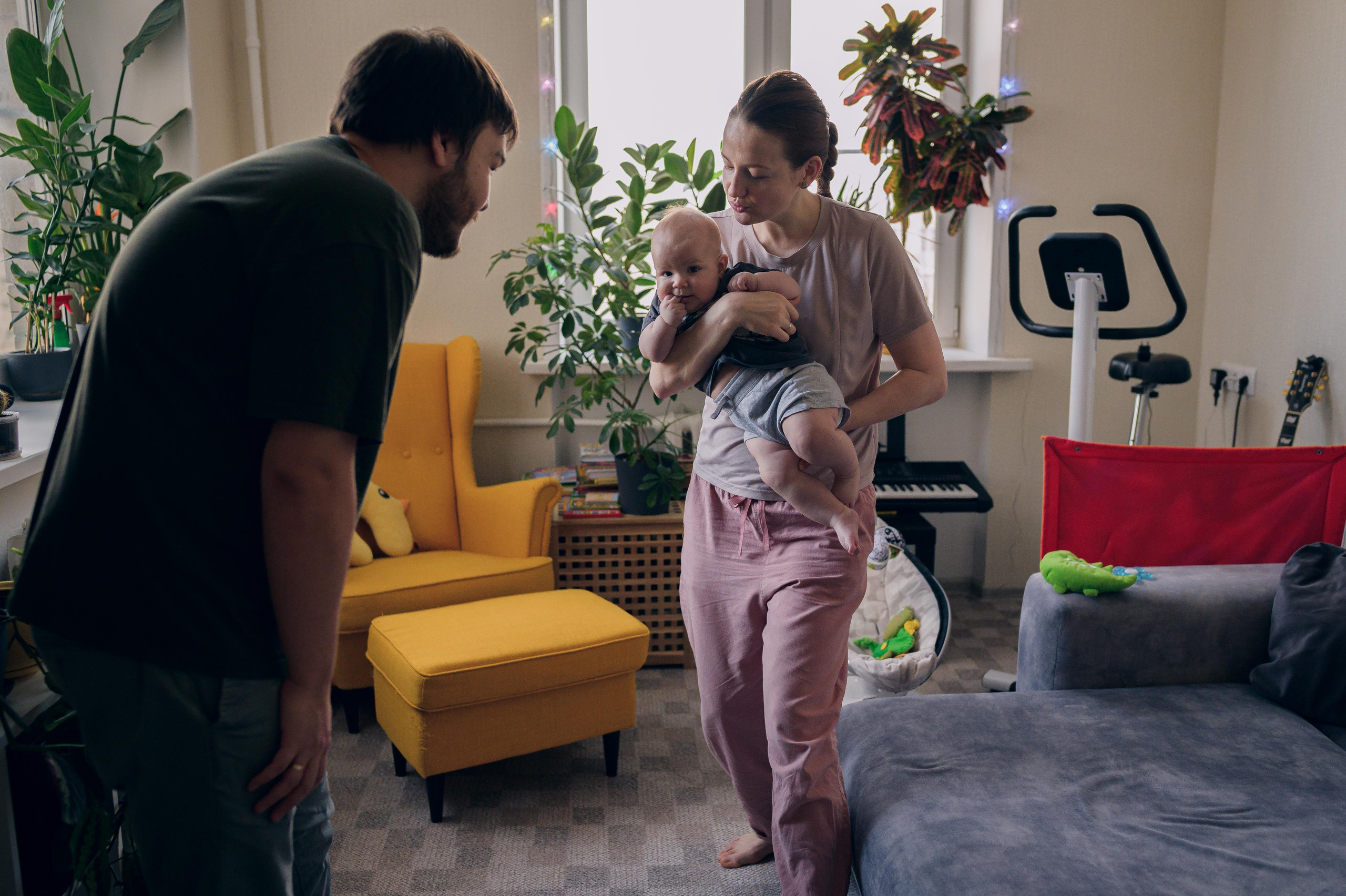 Домашние фото в сталинке с горчицей. Семейный фотограф. Lifestyle. Москва. Анастасия Михайлова