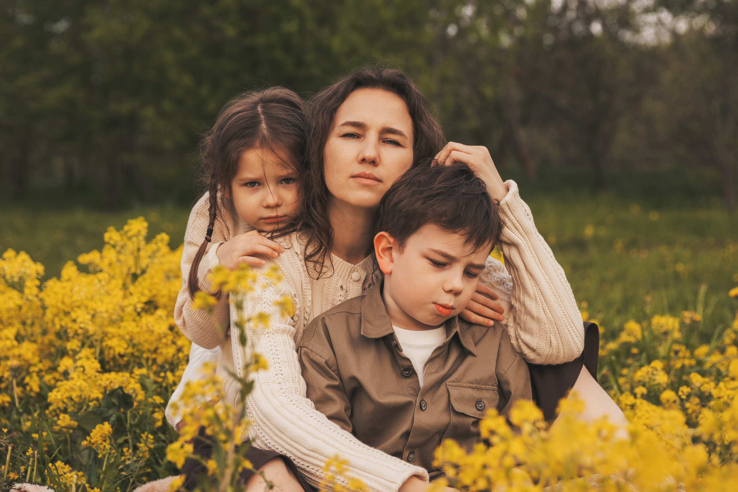 Фотосессия мамы с детьми в парке. Семейный и женский фотограф в Москве Надежда Воробьева