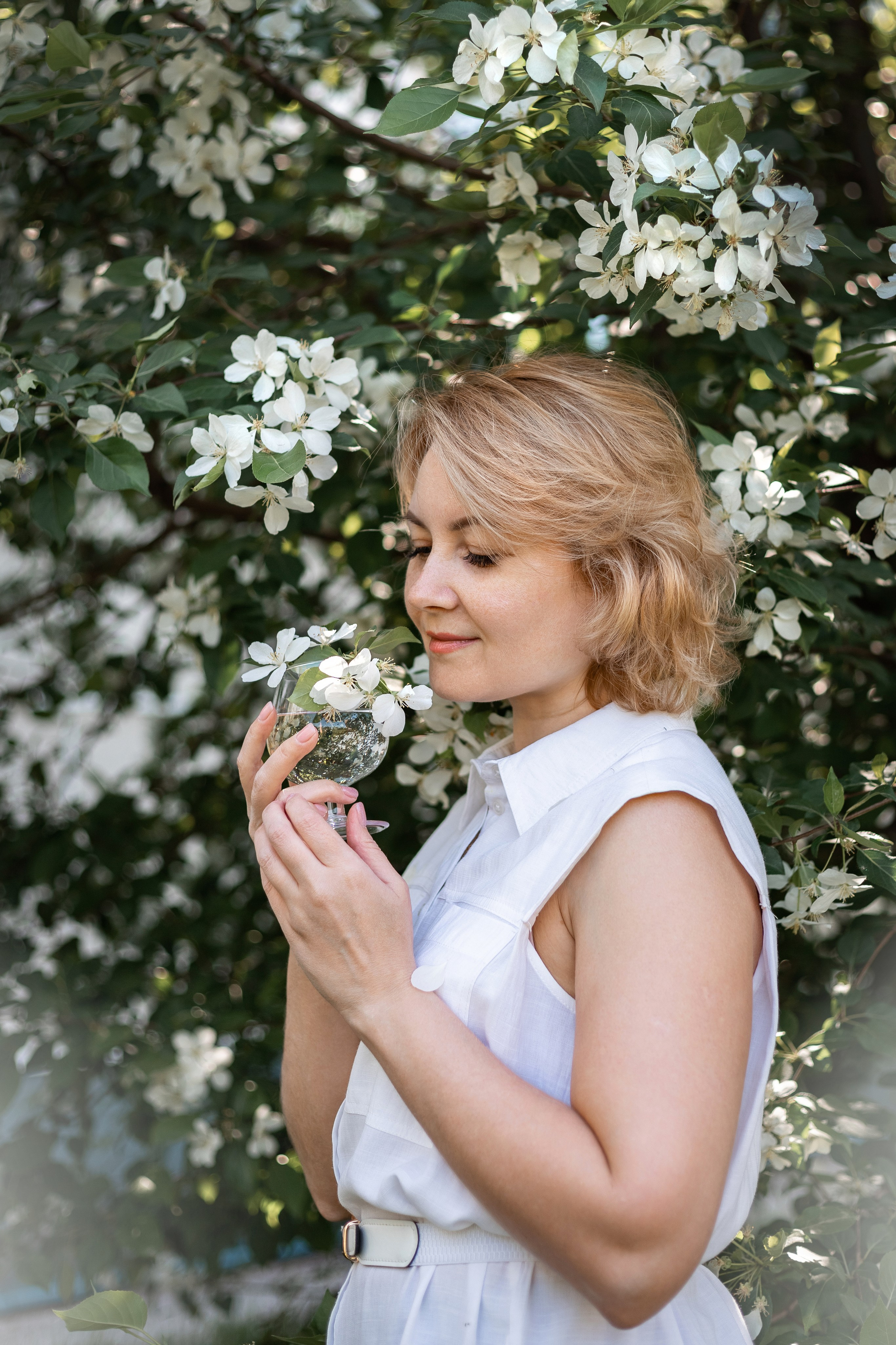 Цветение яблони 2023. Фотограф Пермь. Свадьбы. Семья и дети, школа, д. сад. Фотокниги