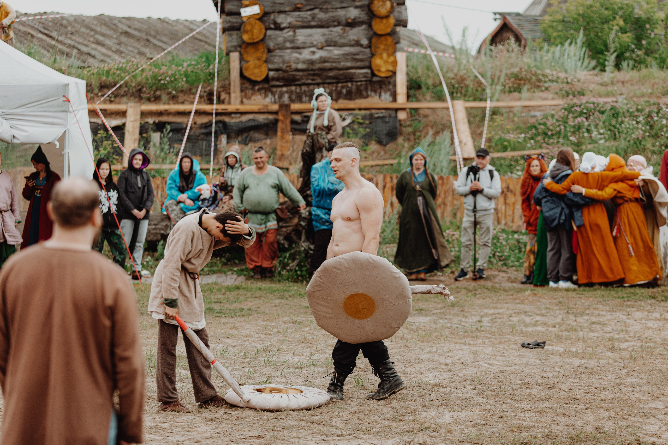 Фестиваль «Абалакское поле» XVI. Арт-фотограф Крис Л. в Тобольске: портрет, семейные, свадьбы