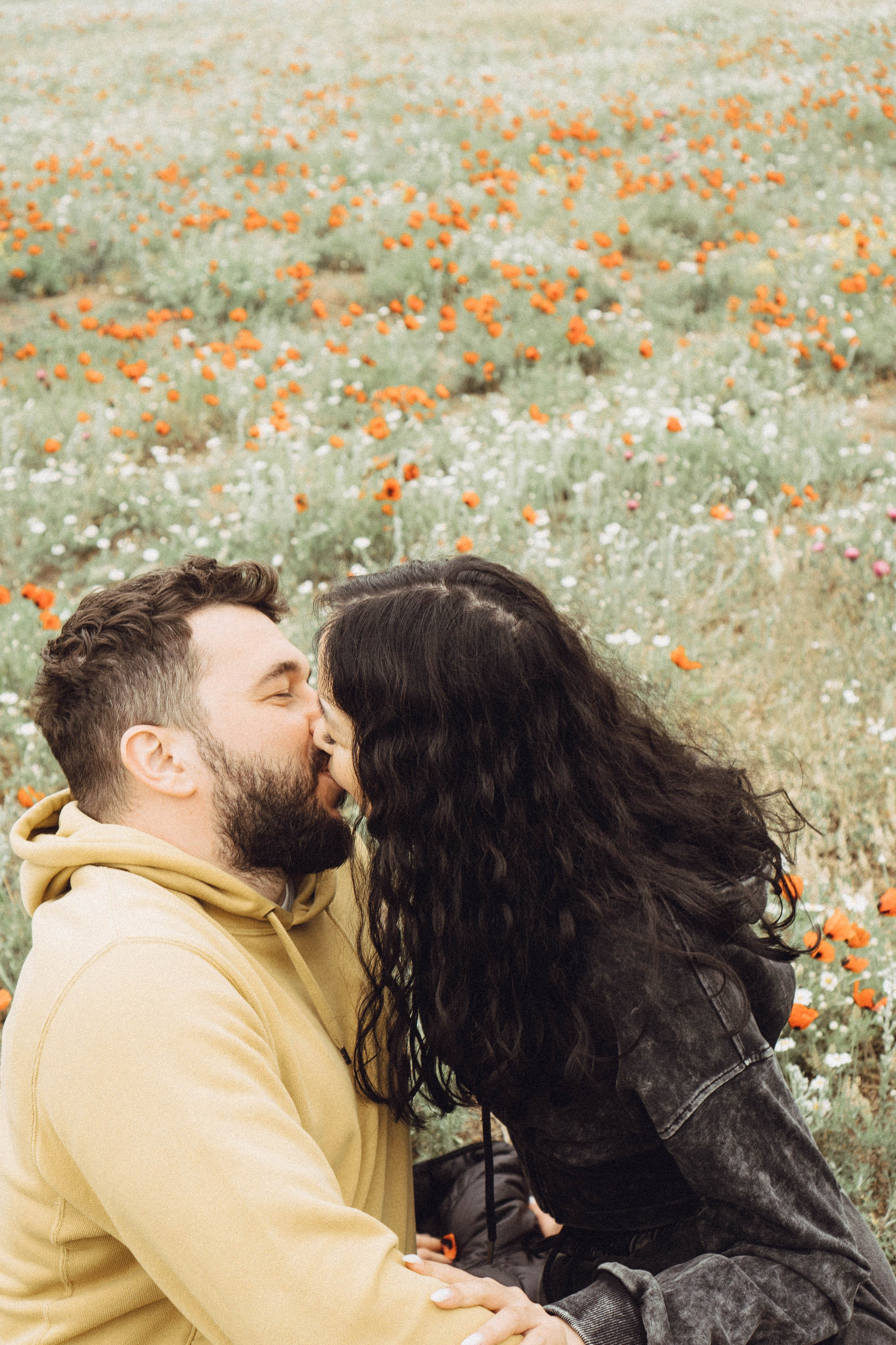 Любовь в маковом поле. Профессиональный фотограф, Санкт-Петербург — Виктория Богомолова