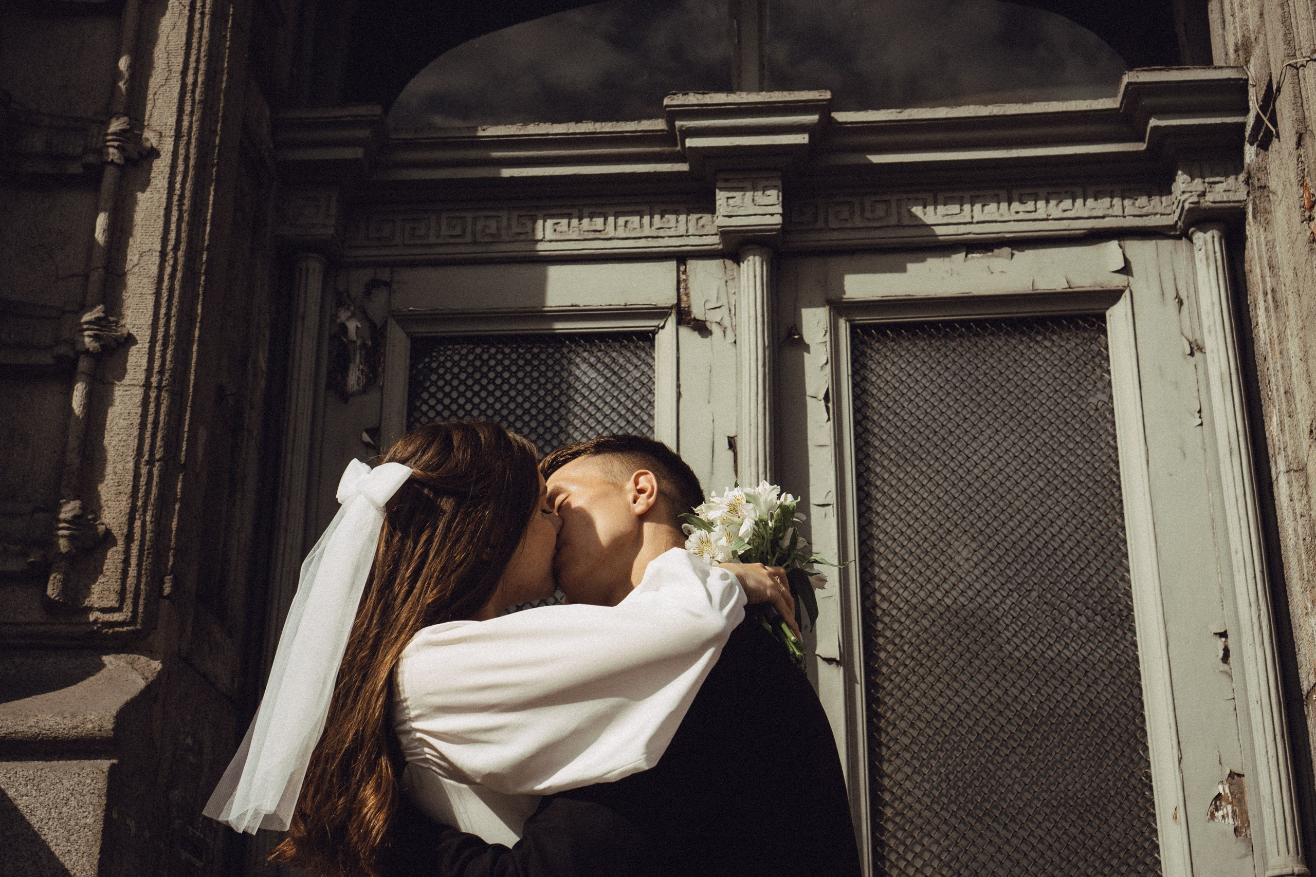 СВАДЕБНАЯ СЬЕМКА В ТАВРИЧЕСКОМ САДУ И ПРОГУЛКА ПО ЧЕРНЫШЕВСКОЙ. Профессиональный фотограф, Санкт-Петербург — Виктория Богомолова