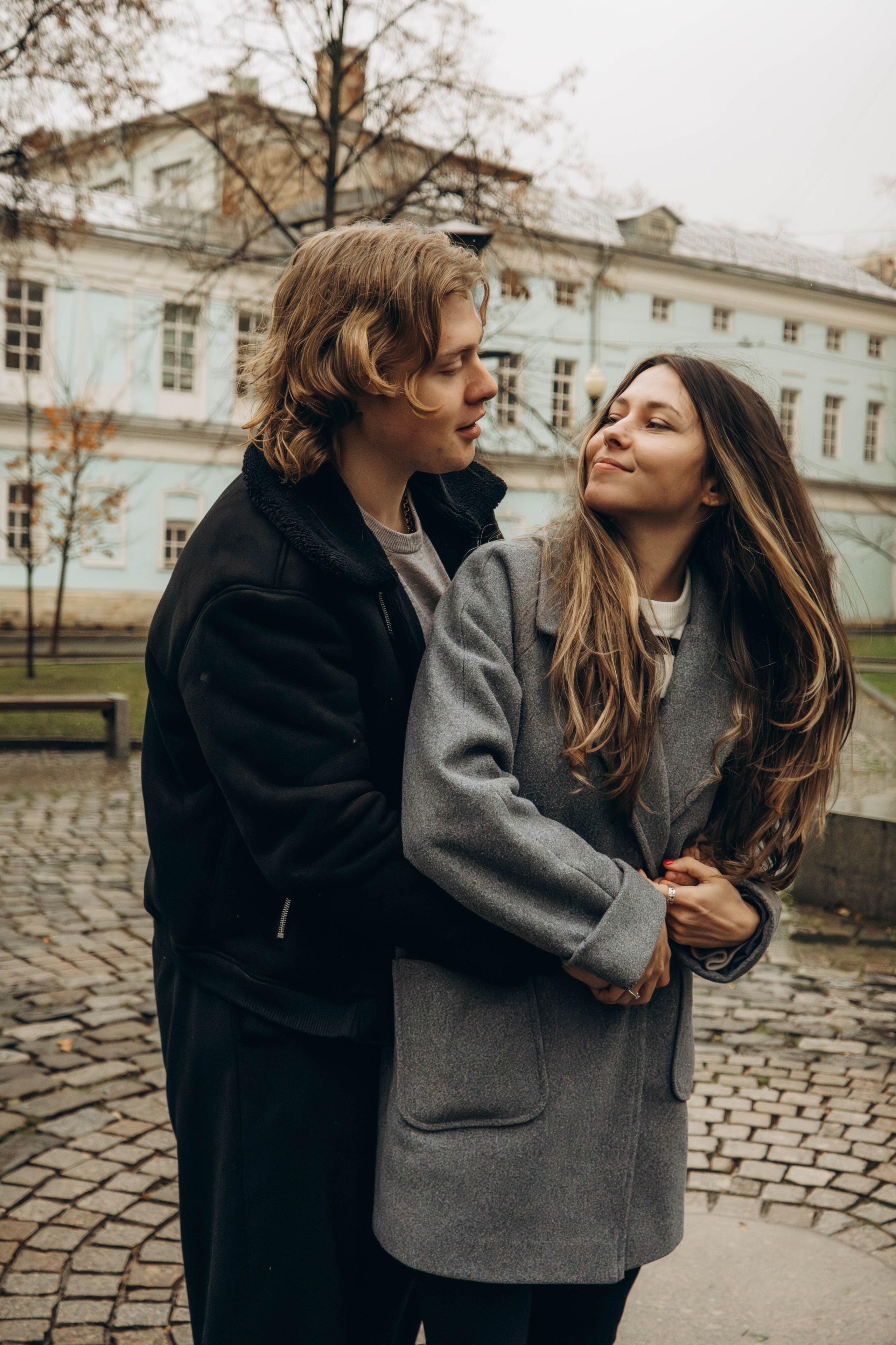 Саша и Максим. Чистые пруды. Фотограф Москва Валерия Веденина