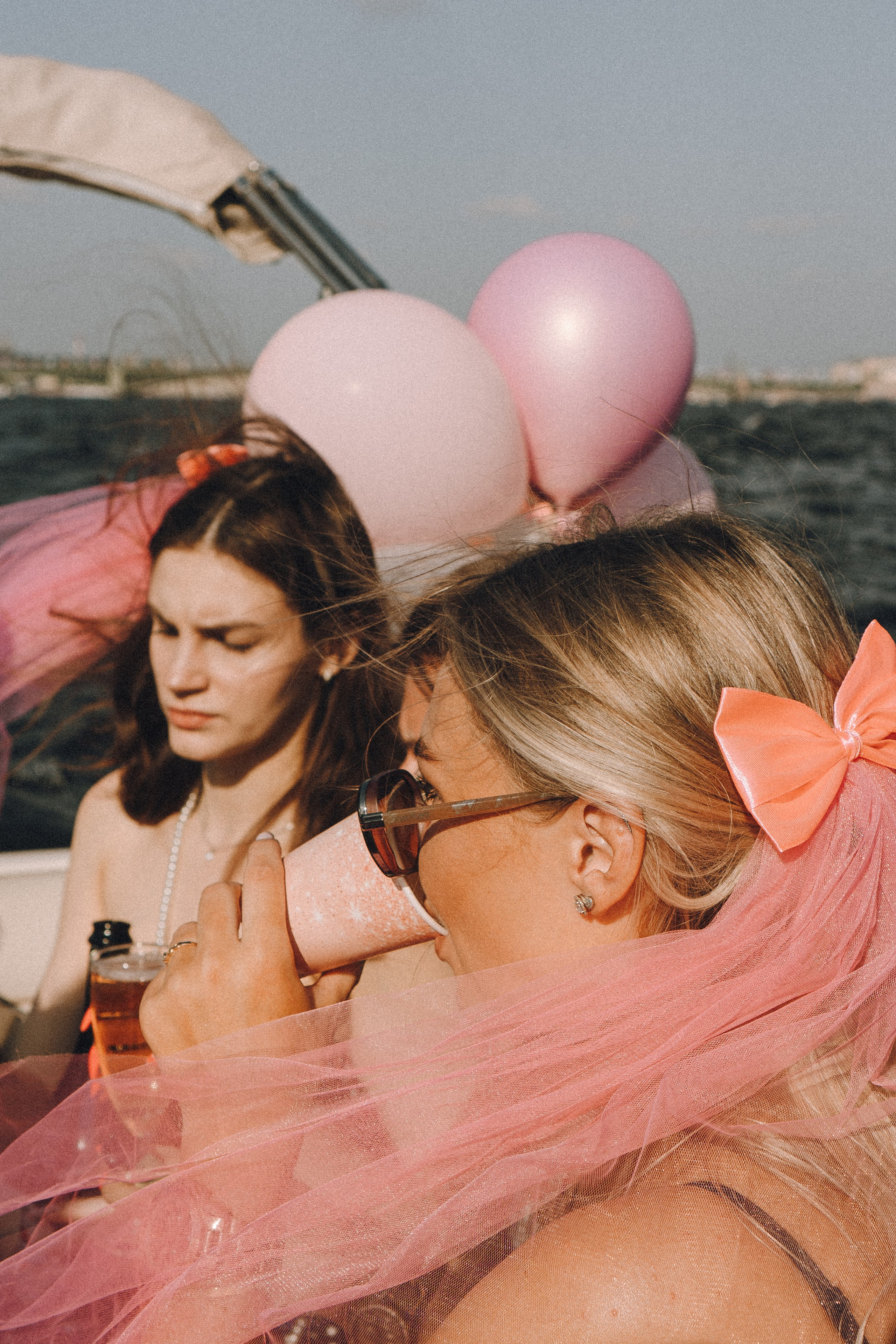 ДЕВИЧНИК НА КАТЕРЕ. Профессиональный фотограф, Санкт-Петербург — Виктория Богомолова