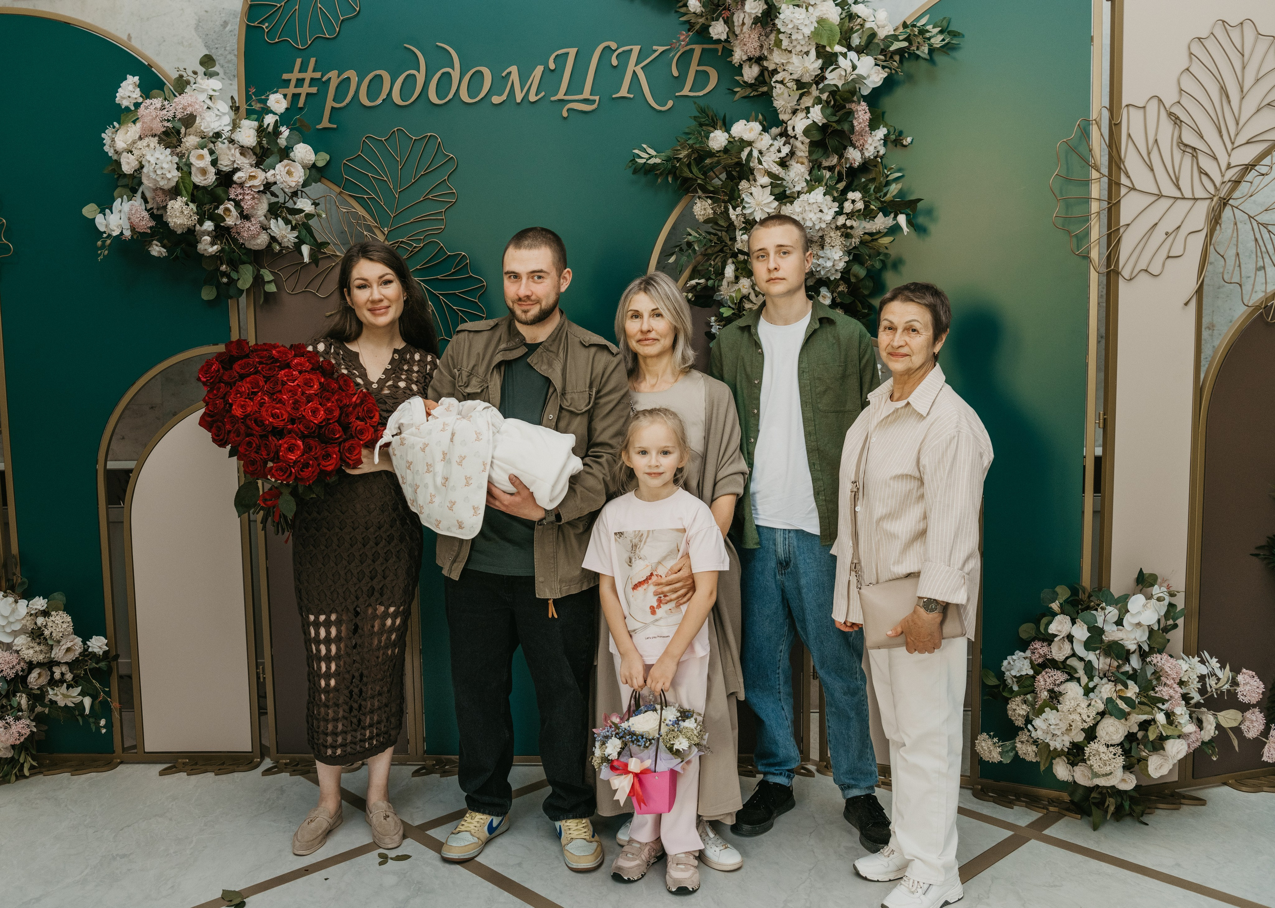Выписка Евы в ЦКБ. Фотограф на выписку из роддома в Москве и МО