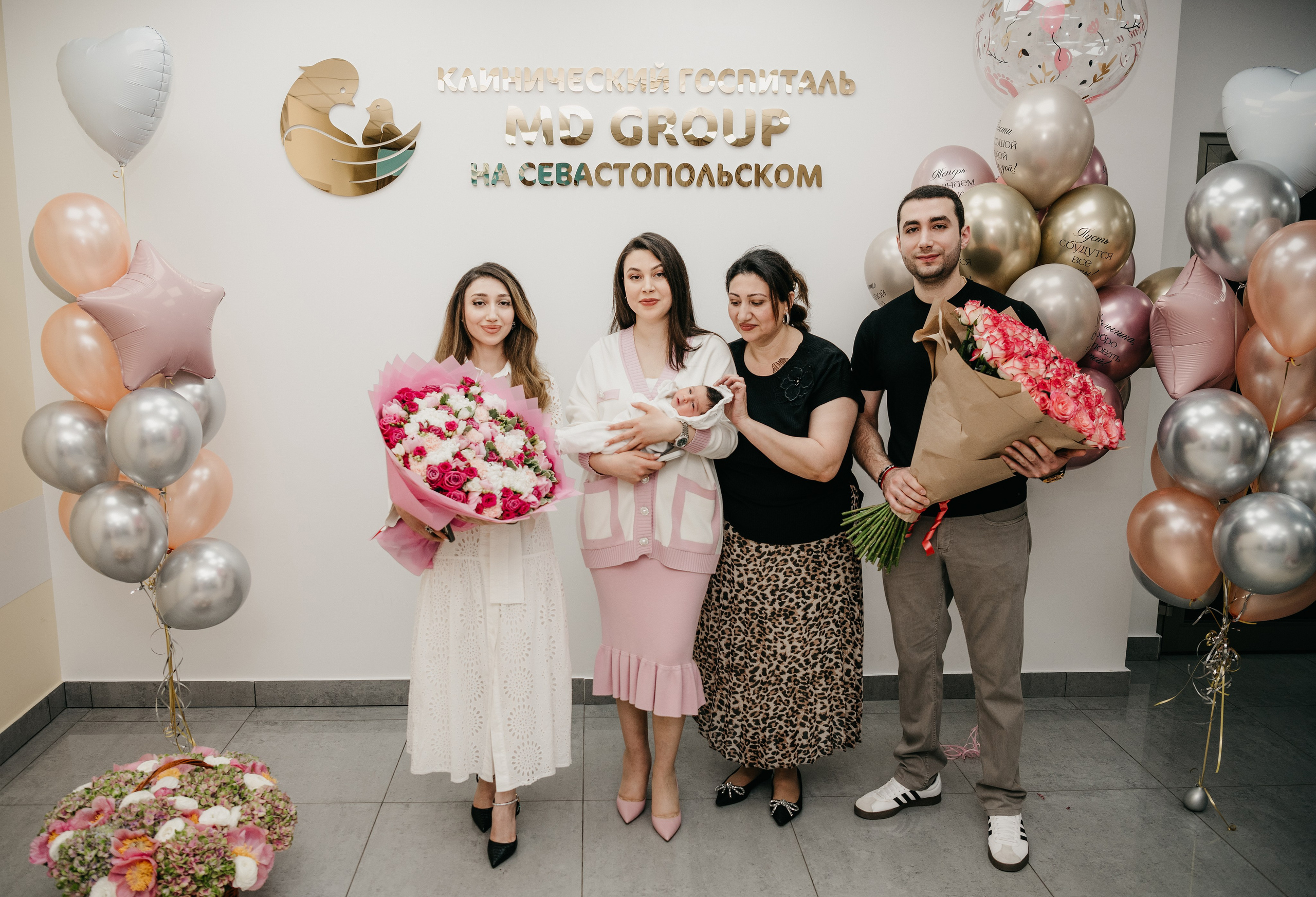 Выписка Адель. Фотограф на выписку из роддома в Москве и МО