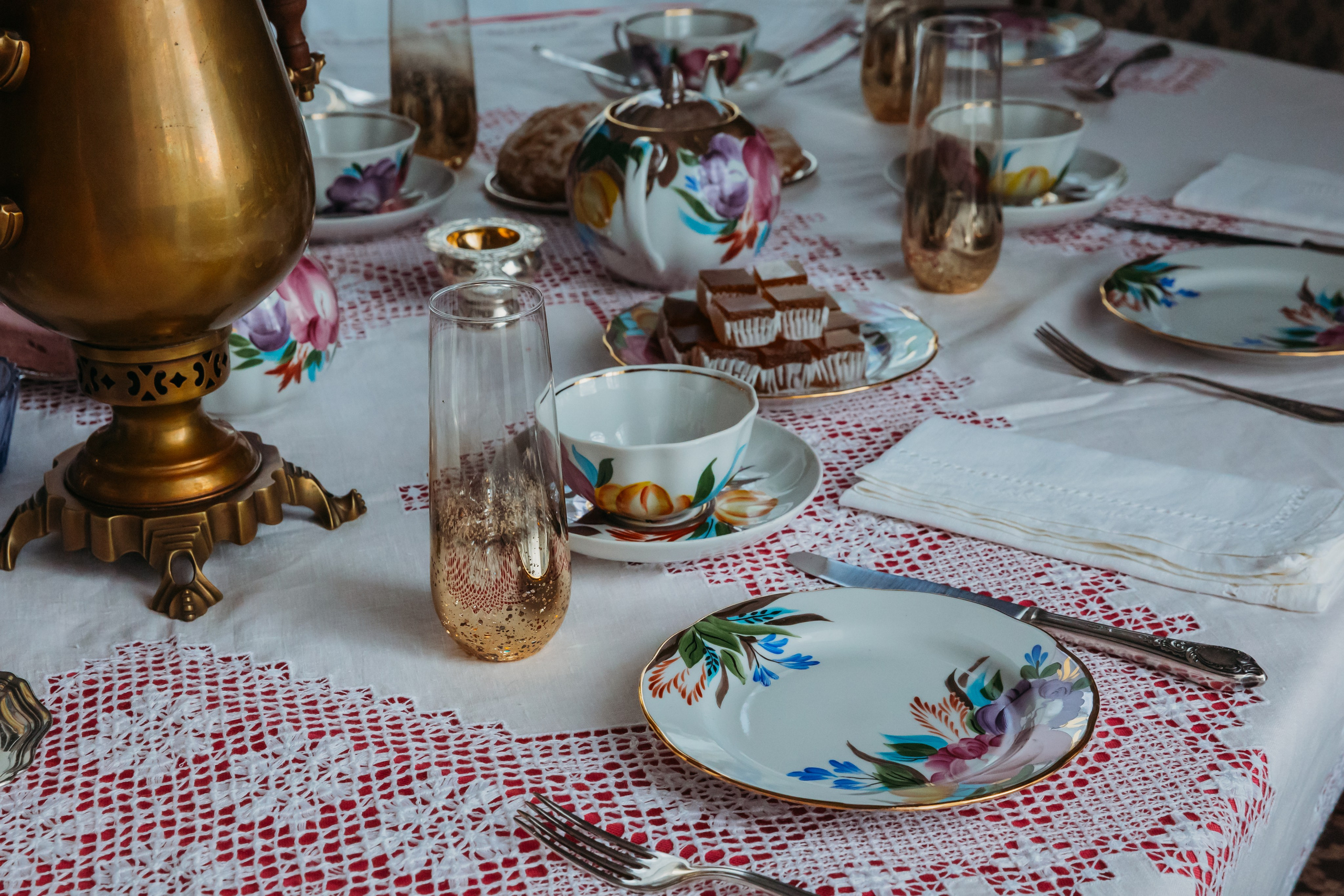 Родные люди «Русское чаепитие». Леся Гаранина. Семейный фотограф/видеограф Москва и область