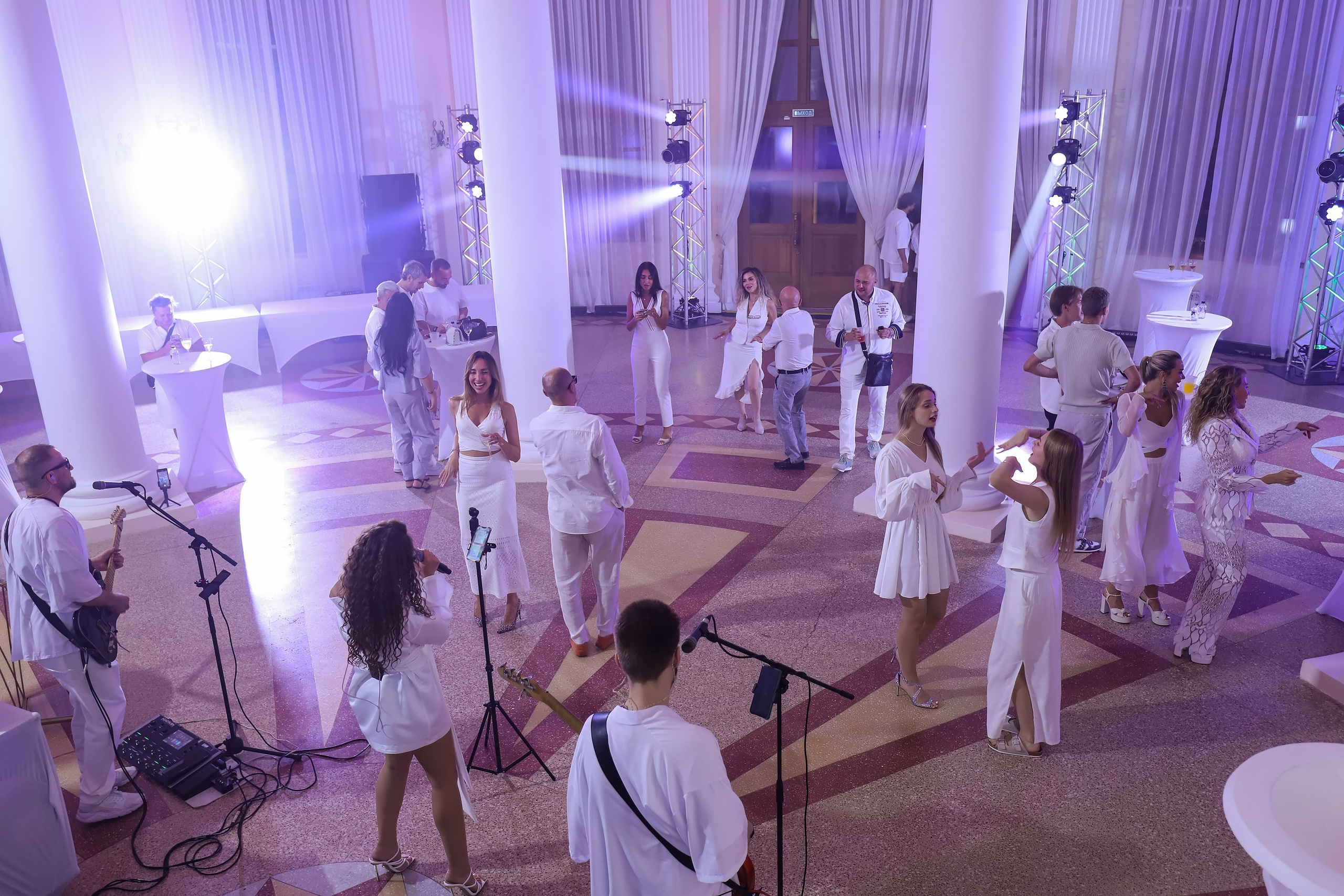 Презентация насыпного острова в Сочи. Репортажный и fashion фотограф в Москве Сергей Бардин