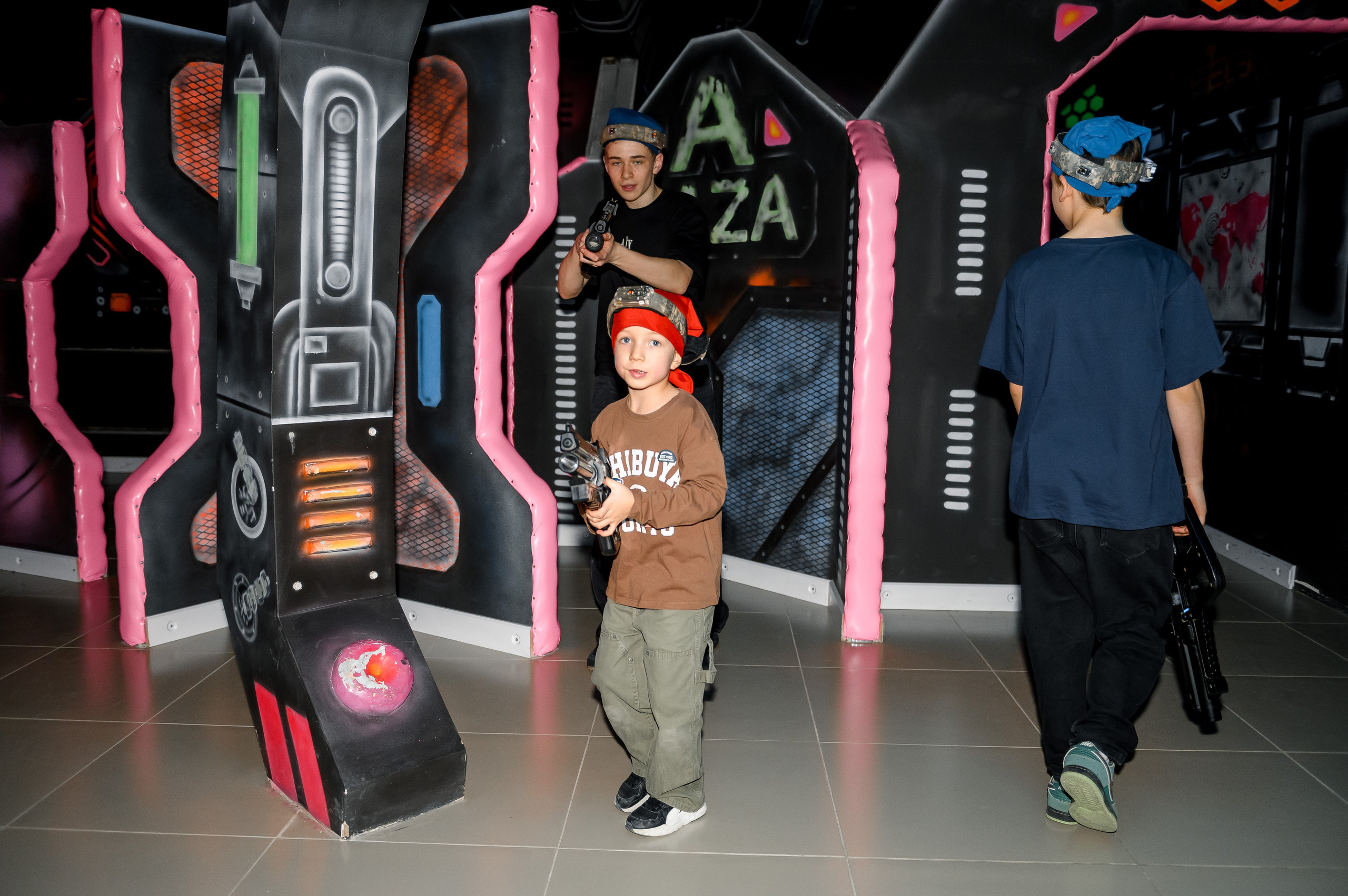 День рождение в LazerTag. Свадебный и семейный фотограф в Ставрополе Роман Иванов