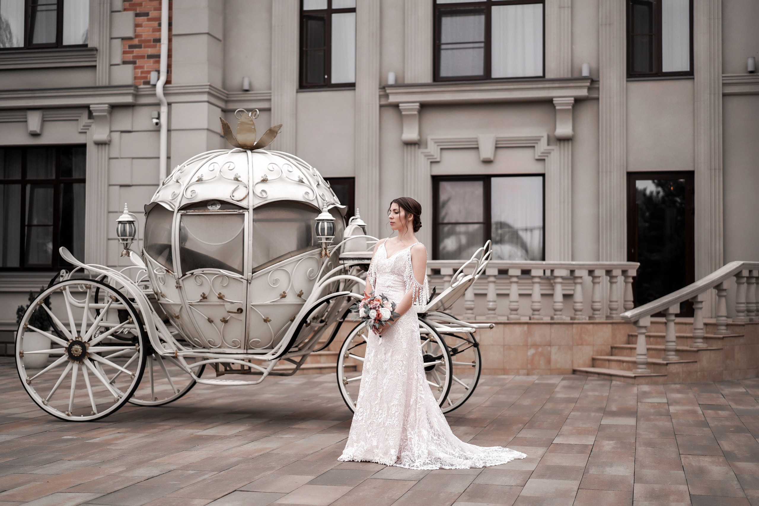 Свадебная фотосессия в Графском парке. Ростов-на-Дону. Свадебный фотограф в Ростове-на-Дону. Таинство Крещения и Венчания, семейные фотосессии. Алёна Чёботова