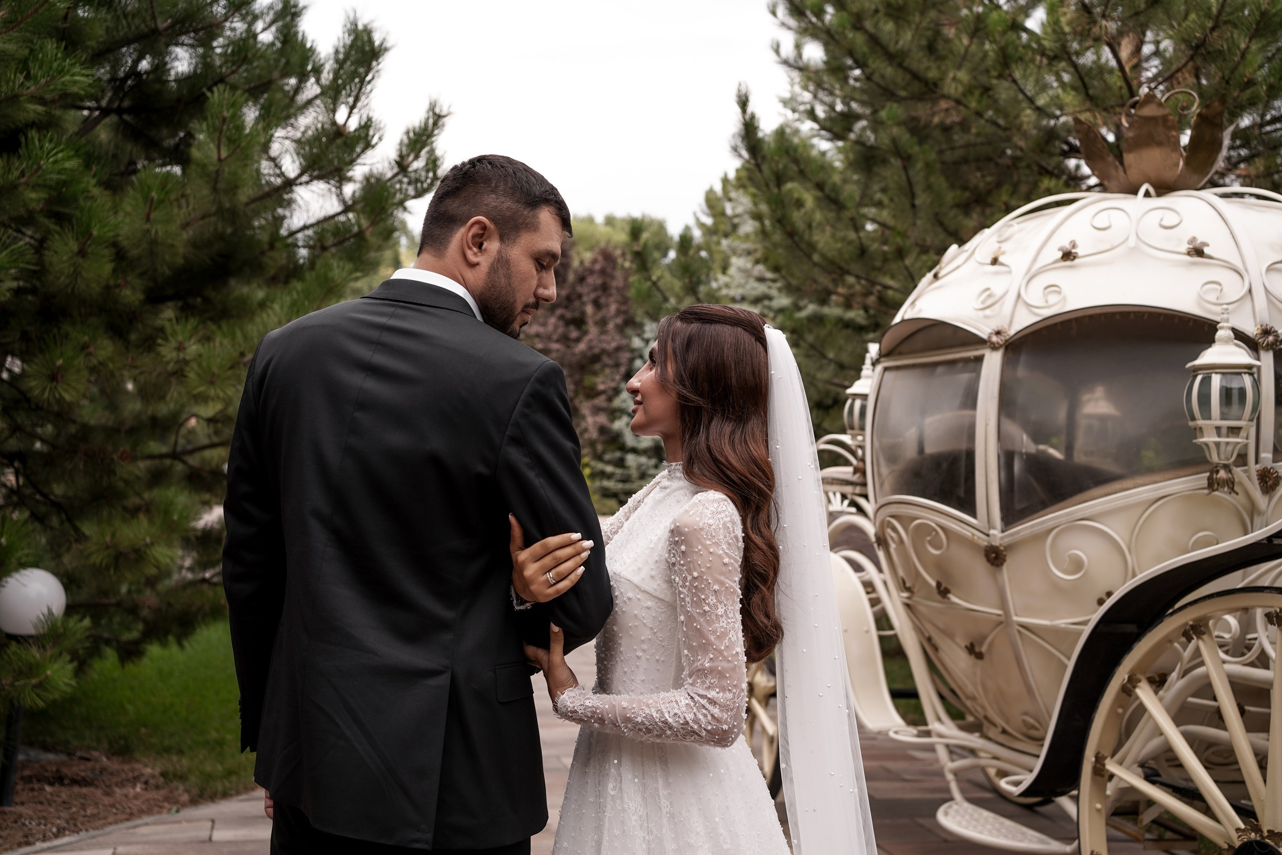 Свадебный фотограф в Ростове-на-Дону. Фотосессия в отеле Графский парк. Абдул и Фируза. Свадебный фотограф в Ростове-на-Дону. Таинство Крещения и Венчания, семейные фотосессии. Алёна Чёботова